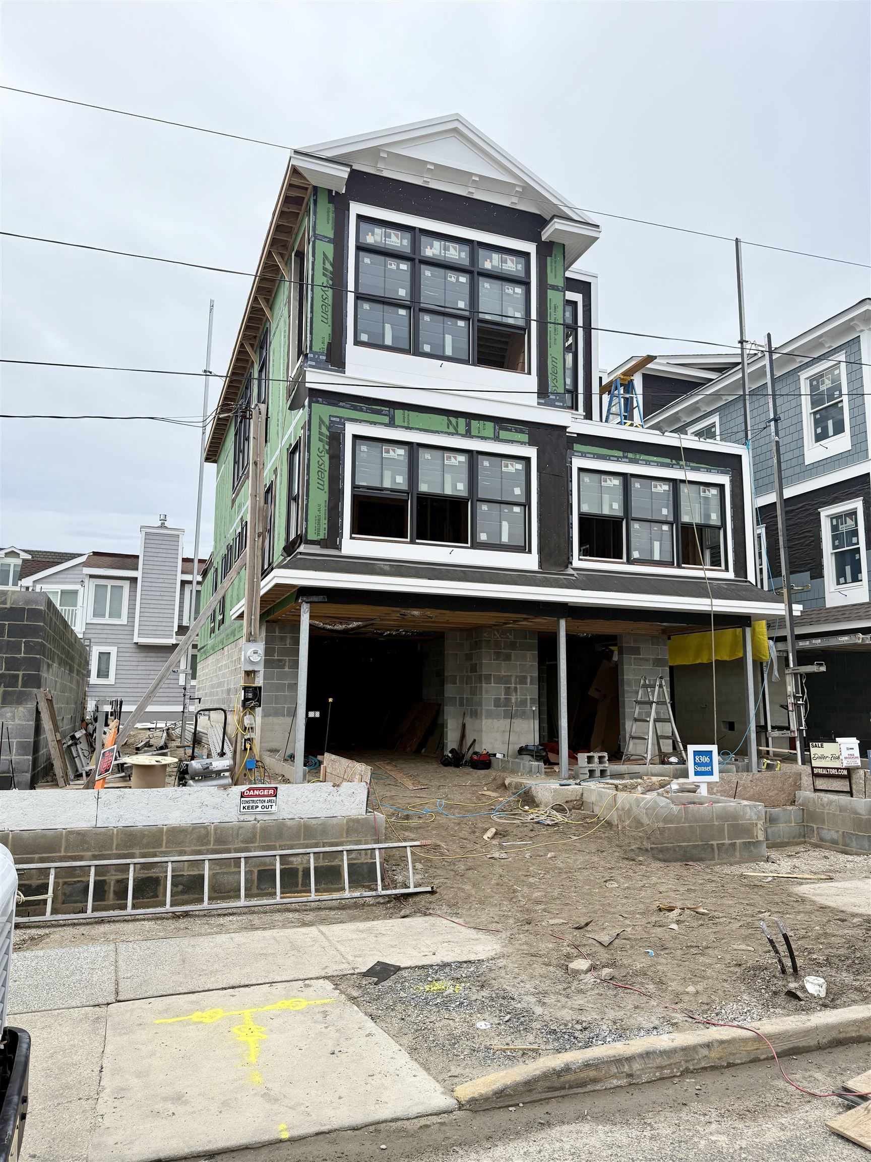 8306 Sunset Drive - Picture 1