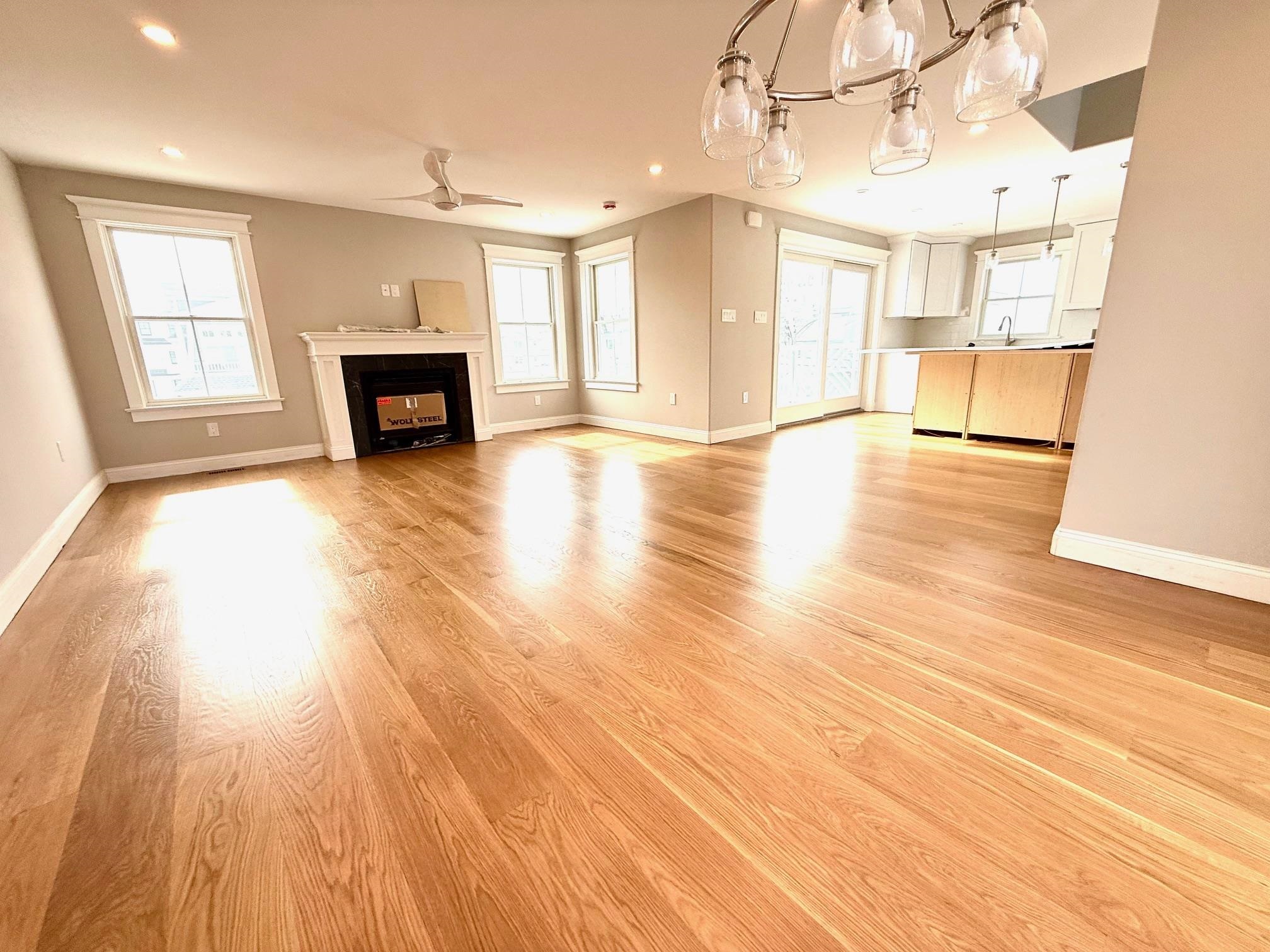 297 24th Street - Picture 2