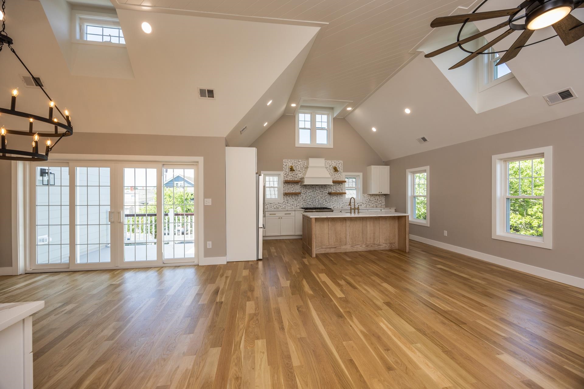 341 Central Avenue - Picture 4