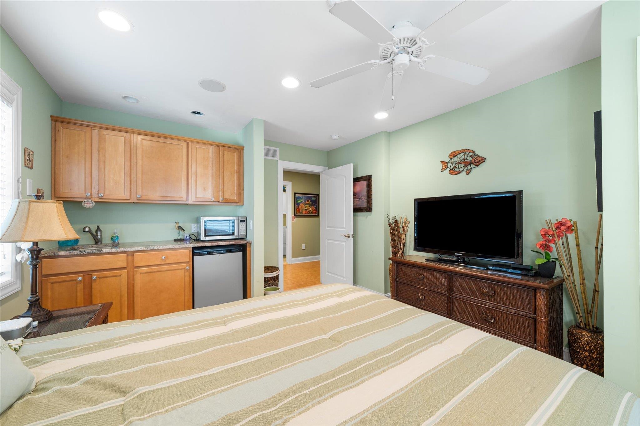 420 E Lavender Road