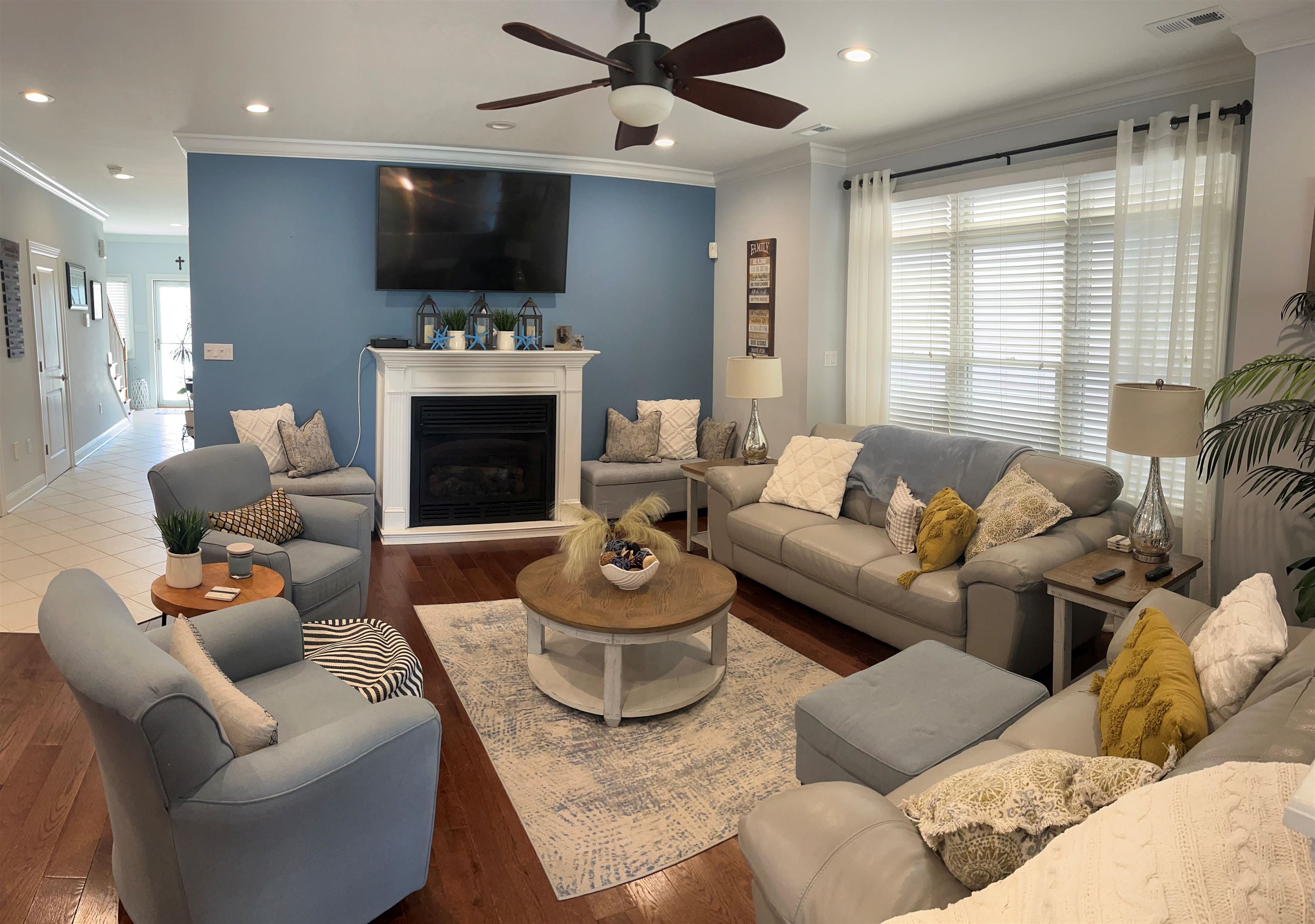 105 E Primrose Road - Picture 3