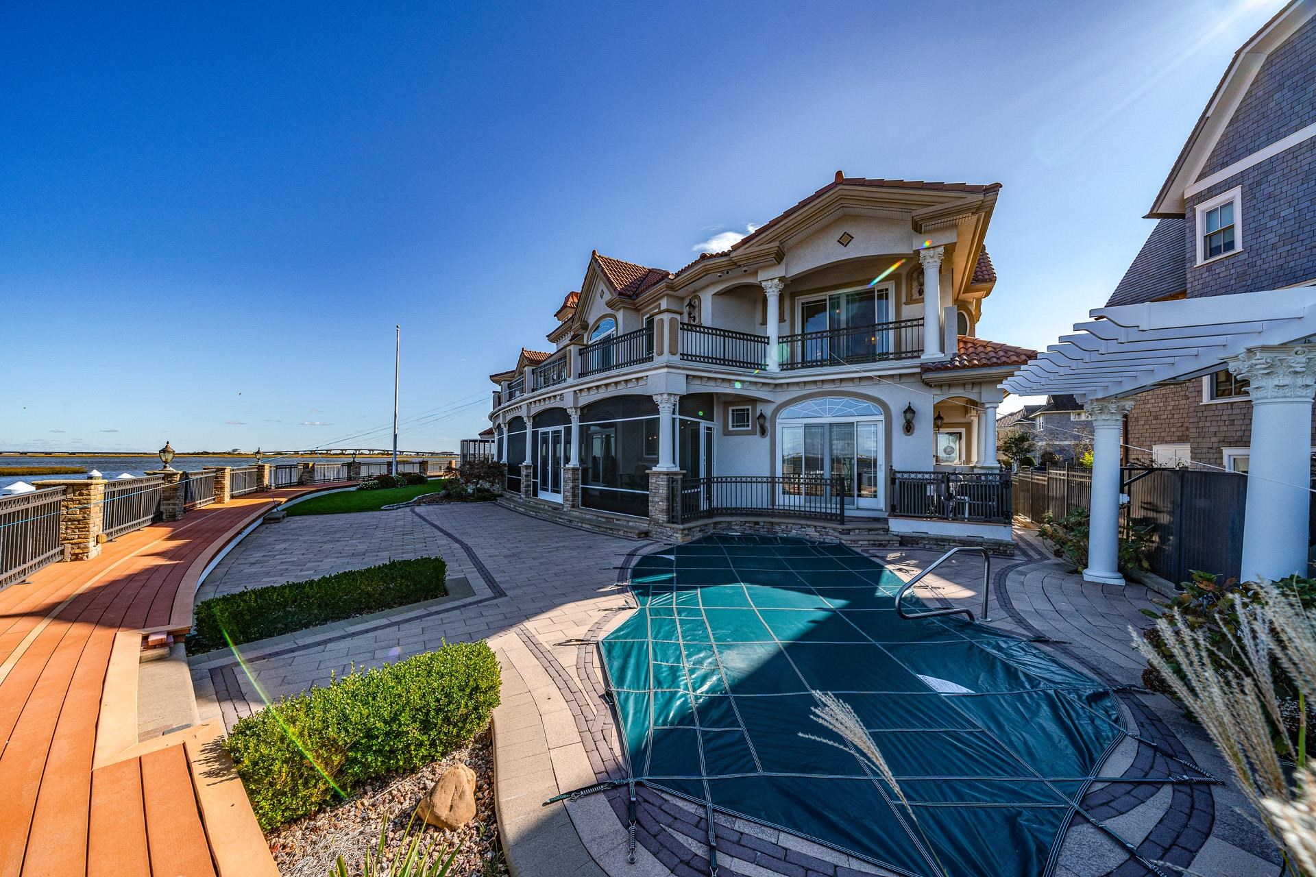 283 Bayshore Drive