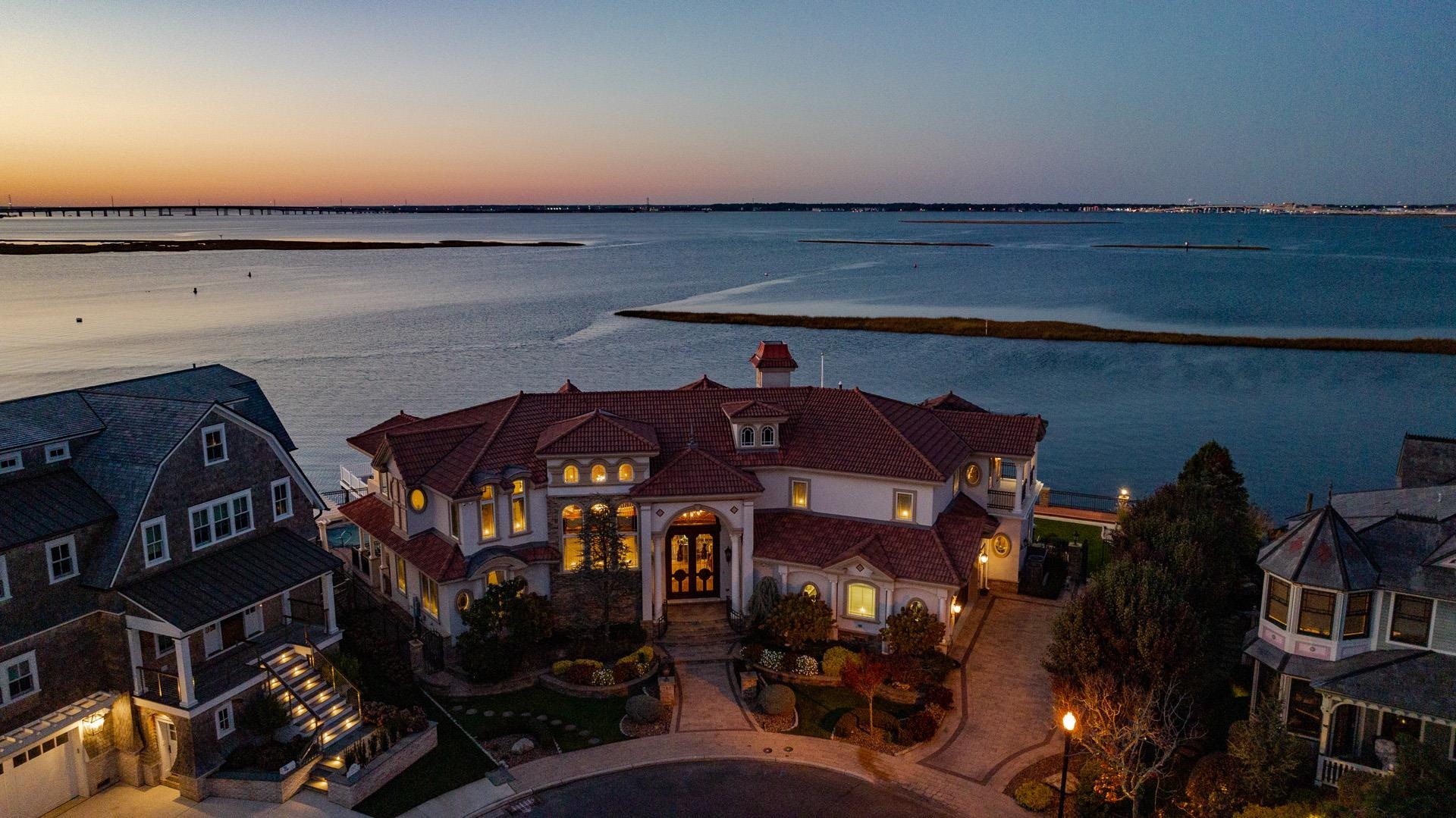 283 Bayshore Drive