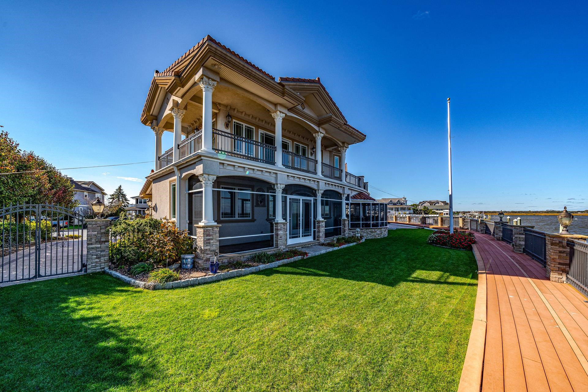283 Bayshore Drive