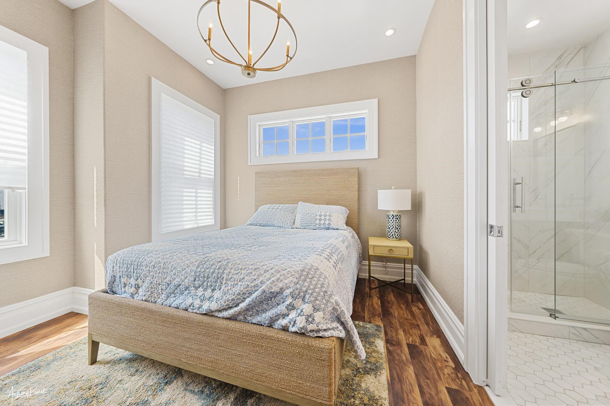 10315 Sunrise Drive