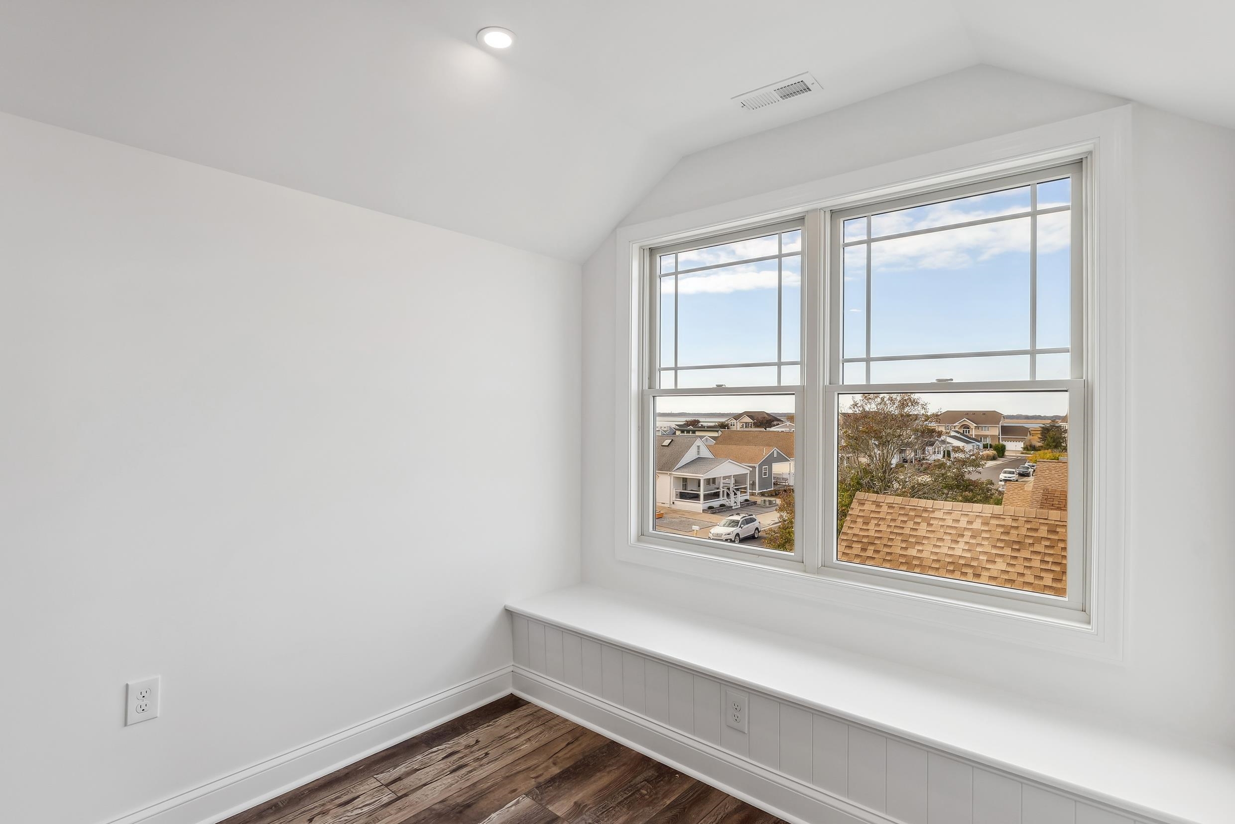 101 W St Louis Avenue