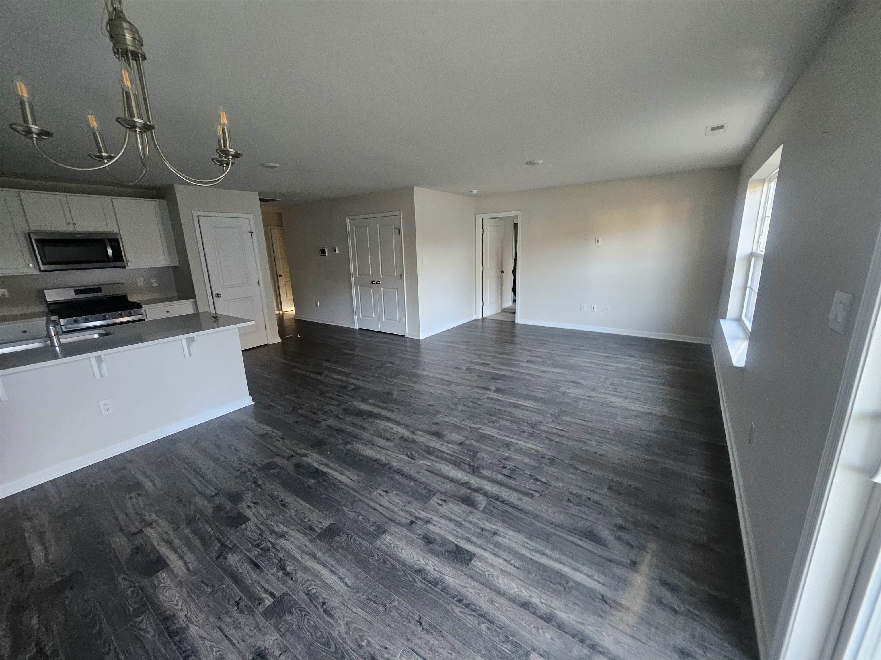 600 Vick Avenue - Picture 4