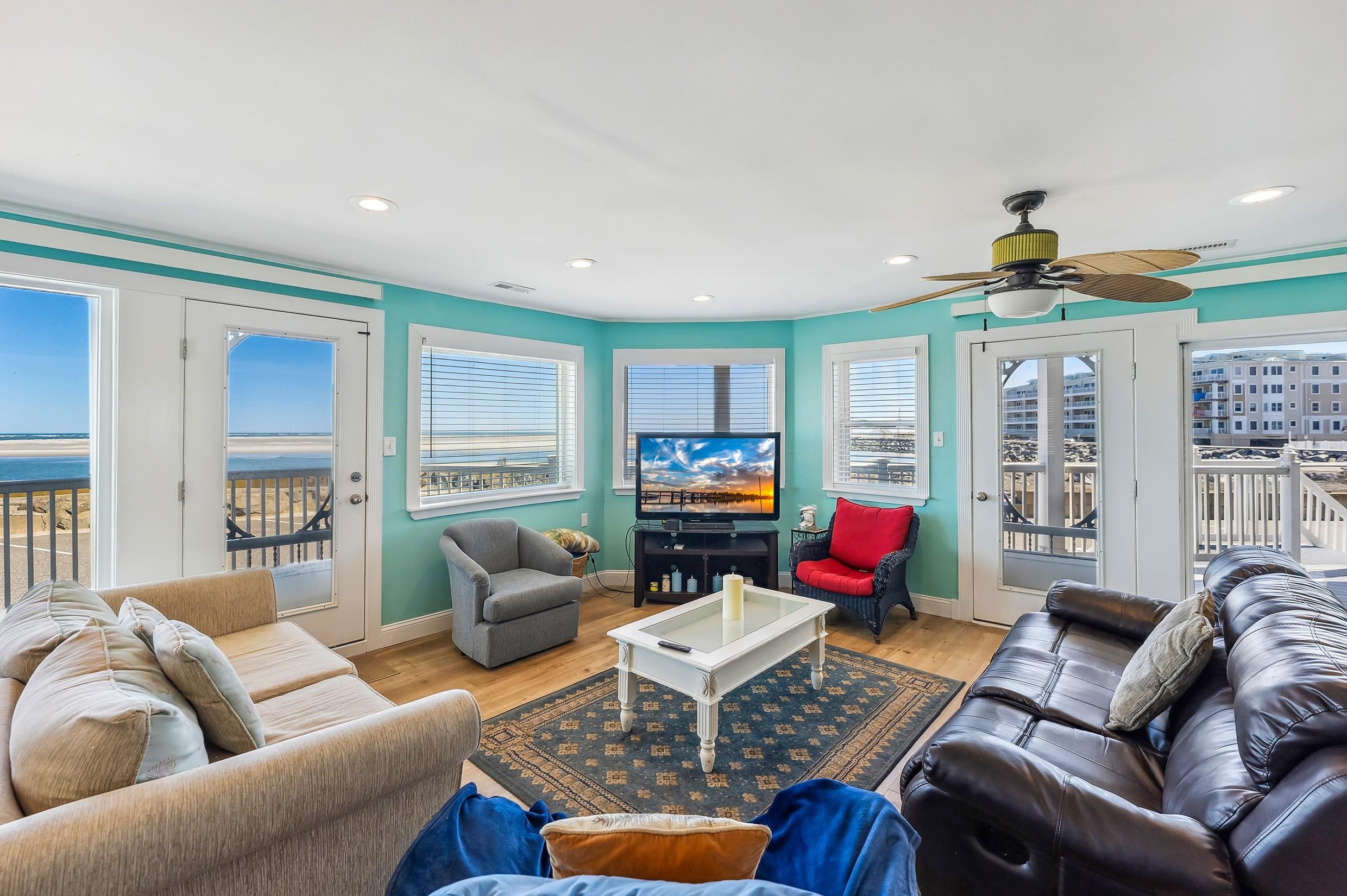 12 N New York Avenue
