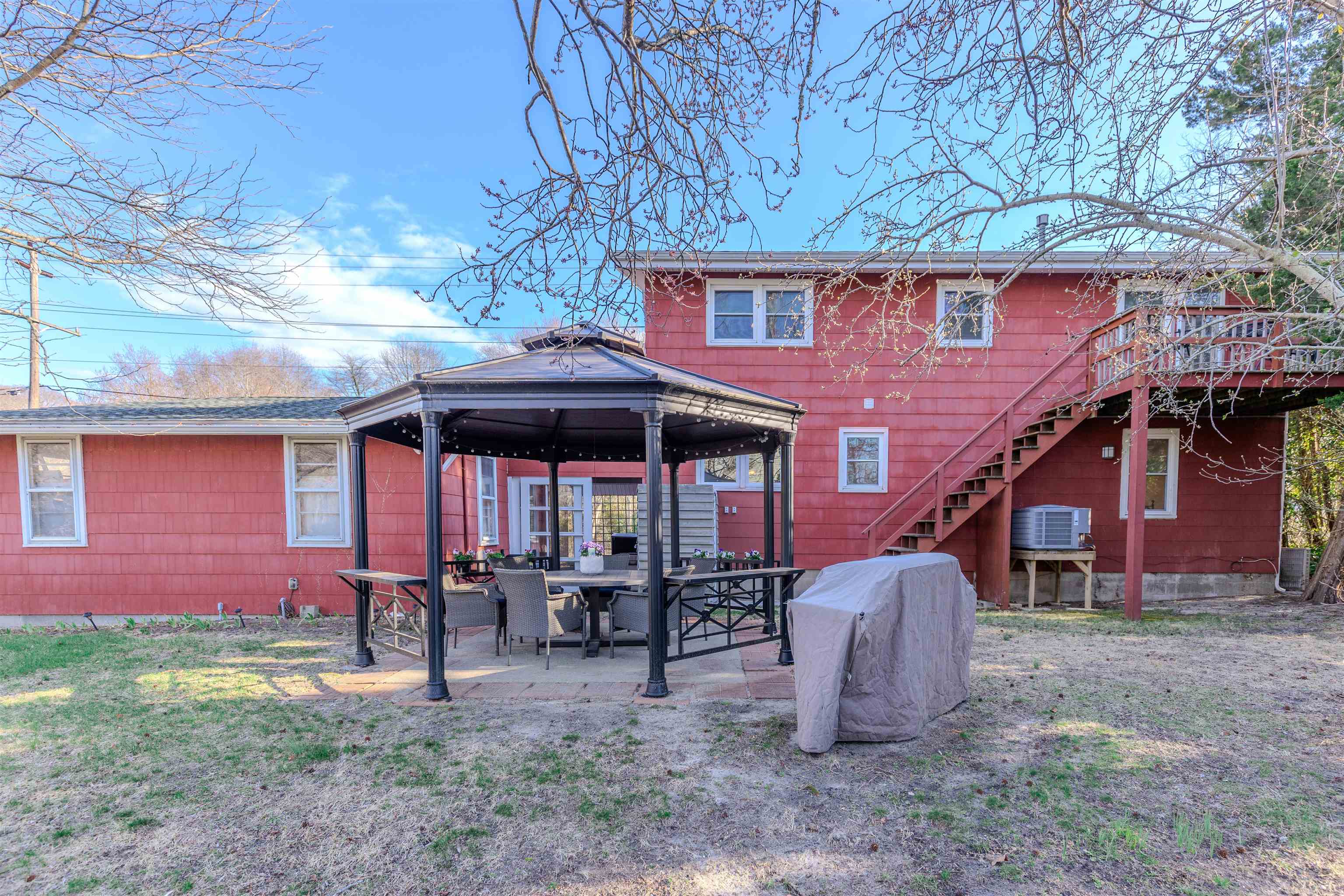 601 Seagrove Avenue