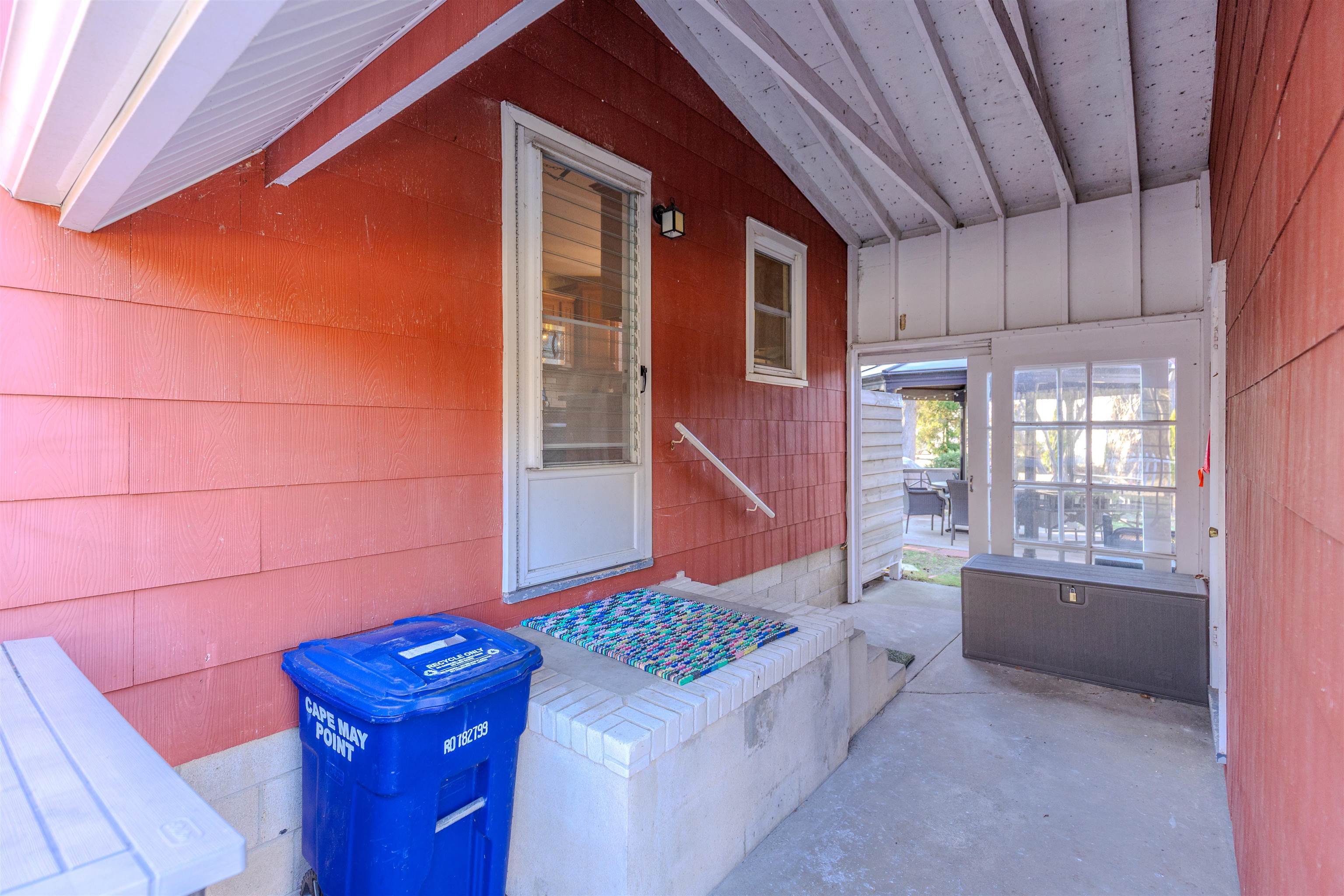 601 Seagrove Avenue