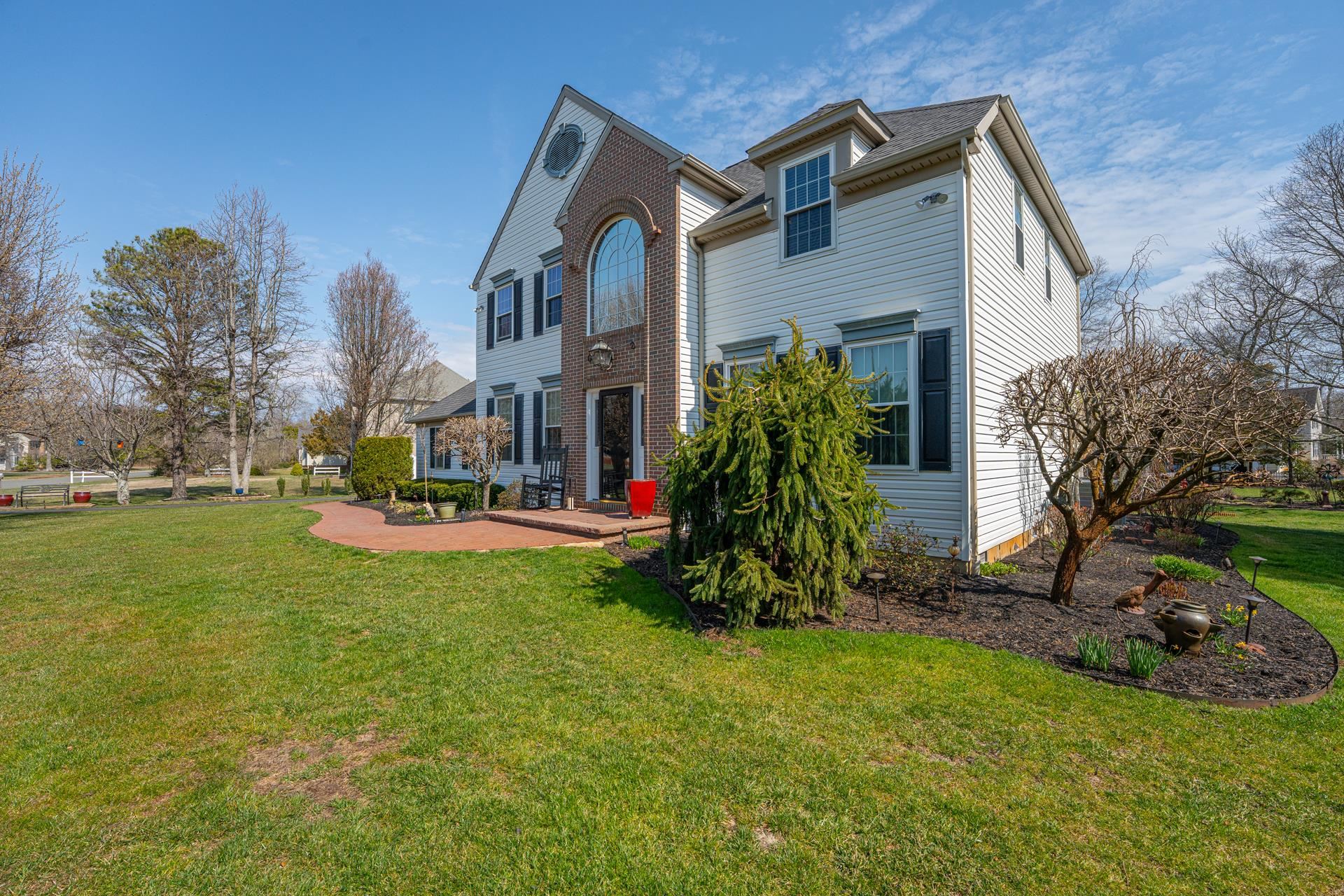 8 Deerfield Trail - Picture 2
