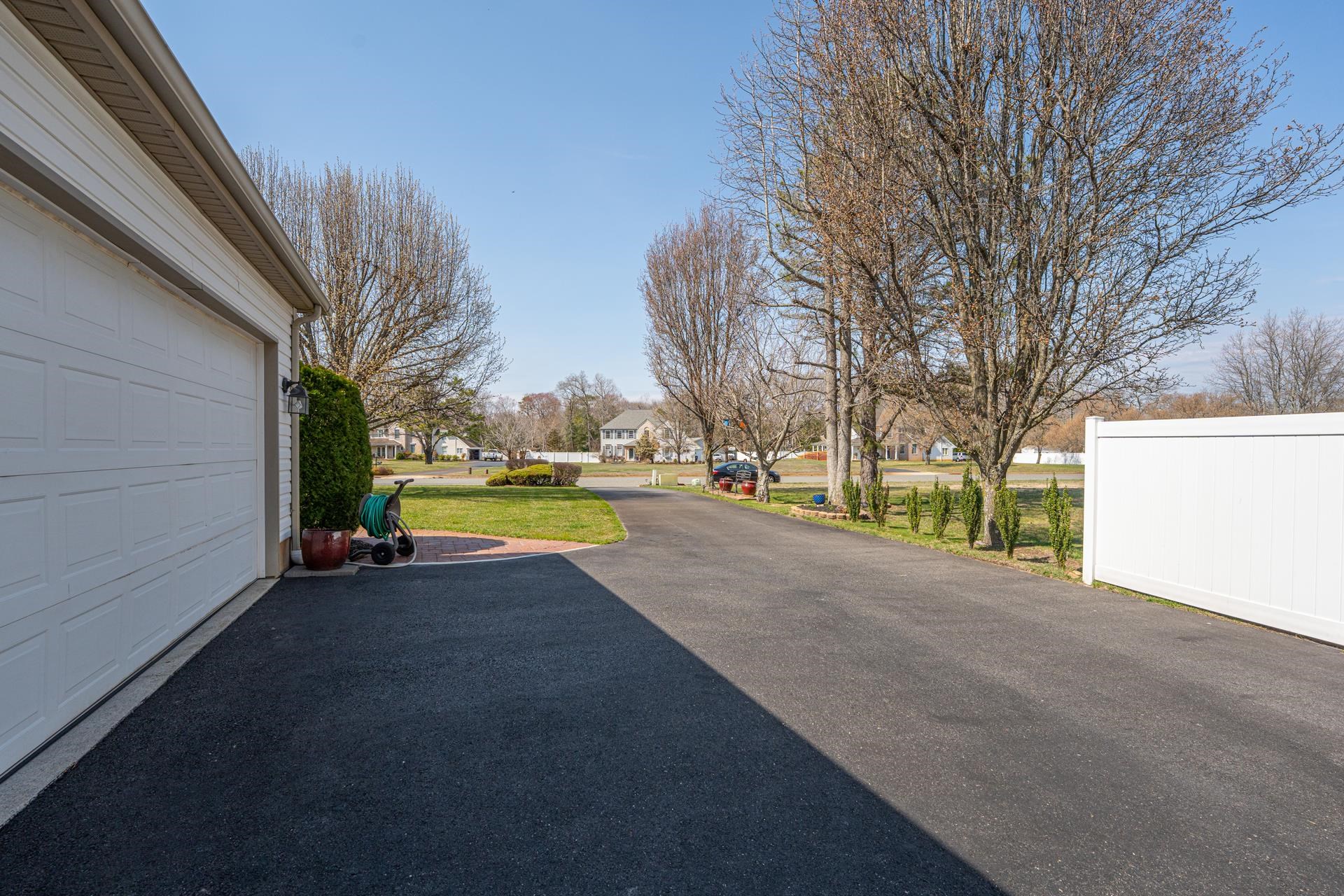8 Deerfield Trail - Picture 4