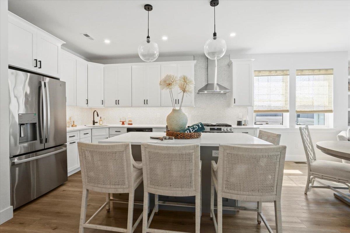 103 W Aster Road - Picture 1