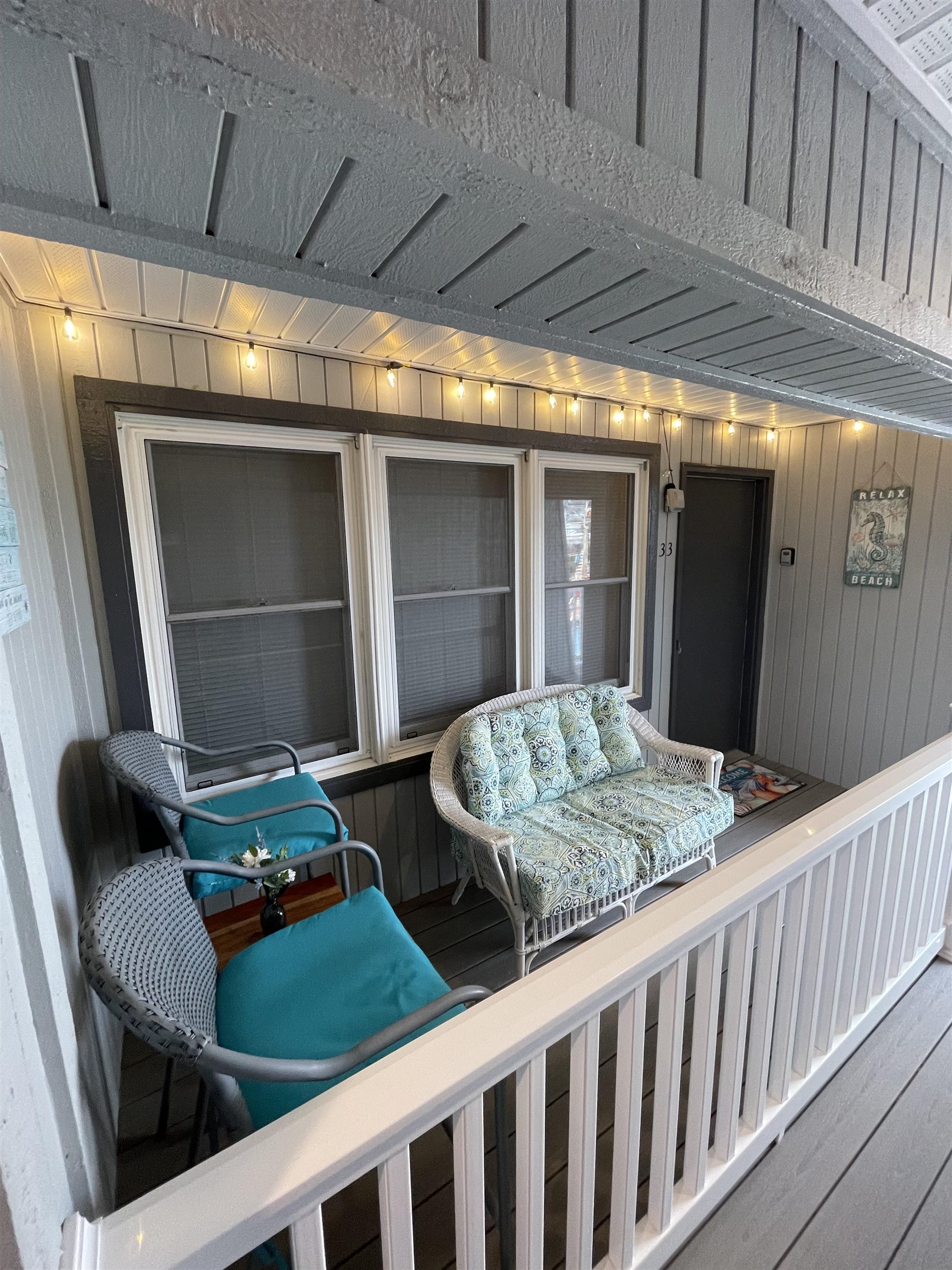 875 Plymouth Place - Picture 4