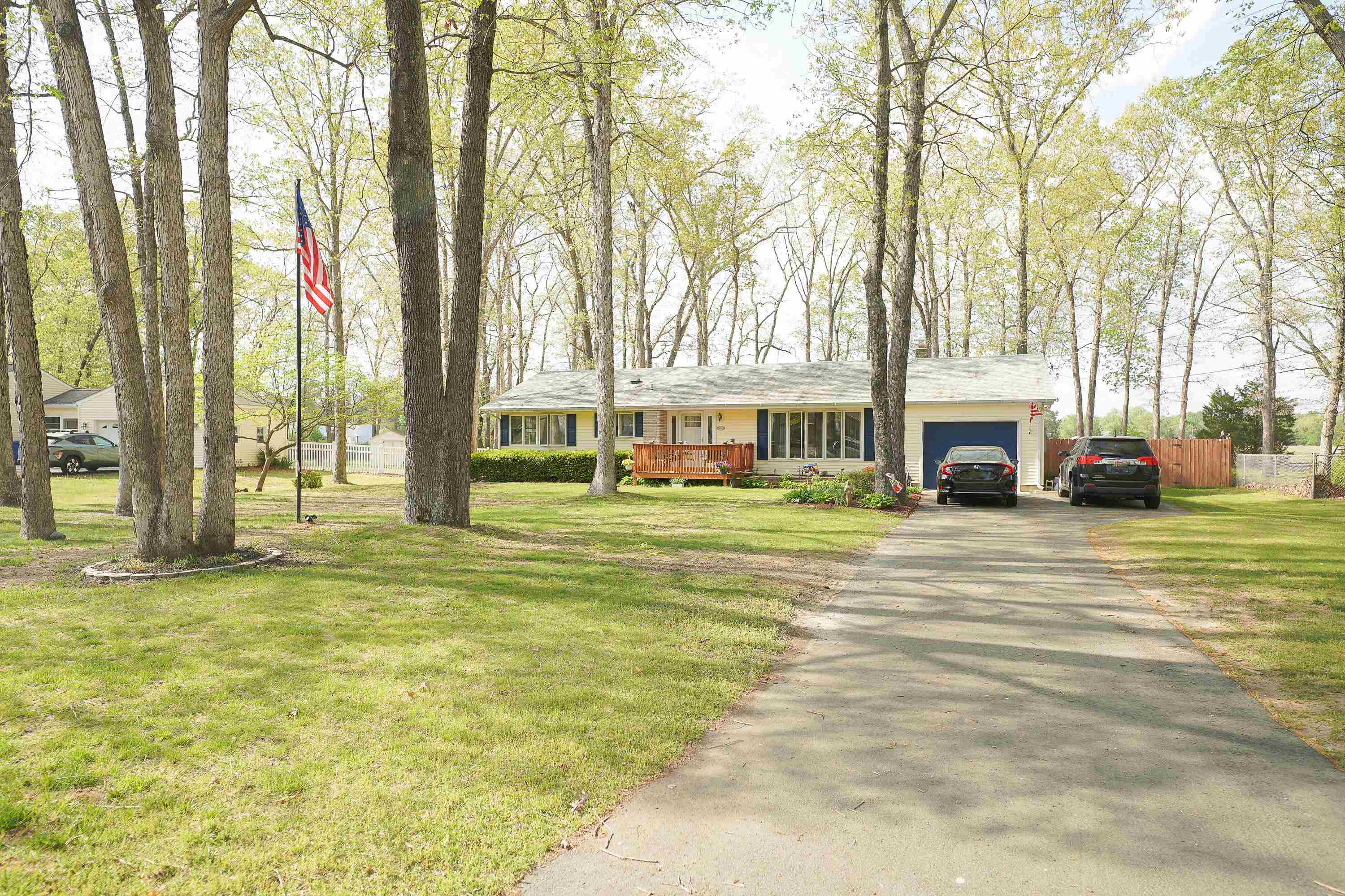 2402 Shelburn Road - Picture 2