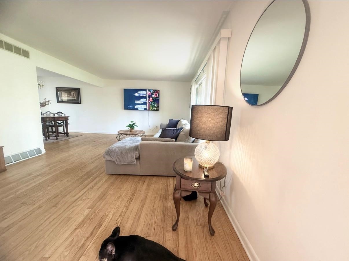 2402 Shelburn Road - Picture 5