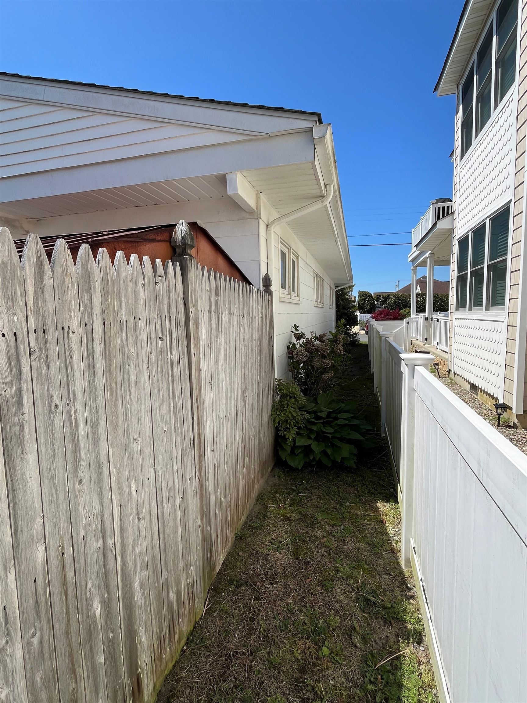 305 E Saint Paul Avenue