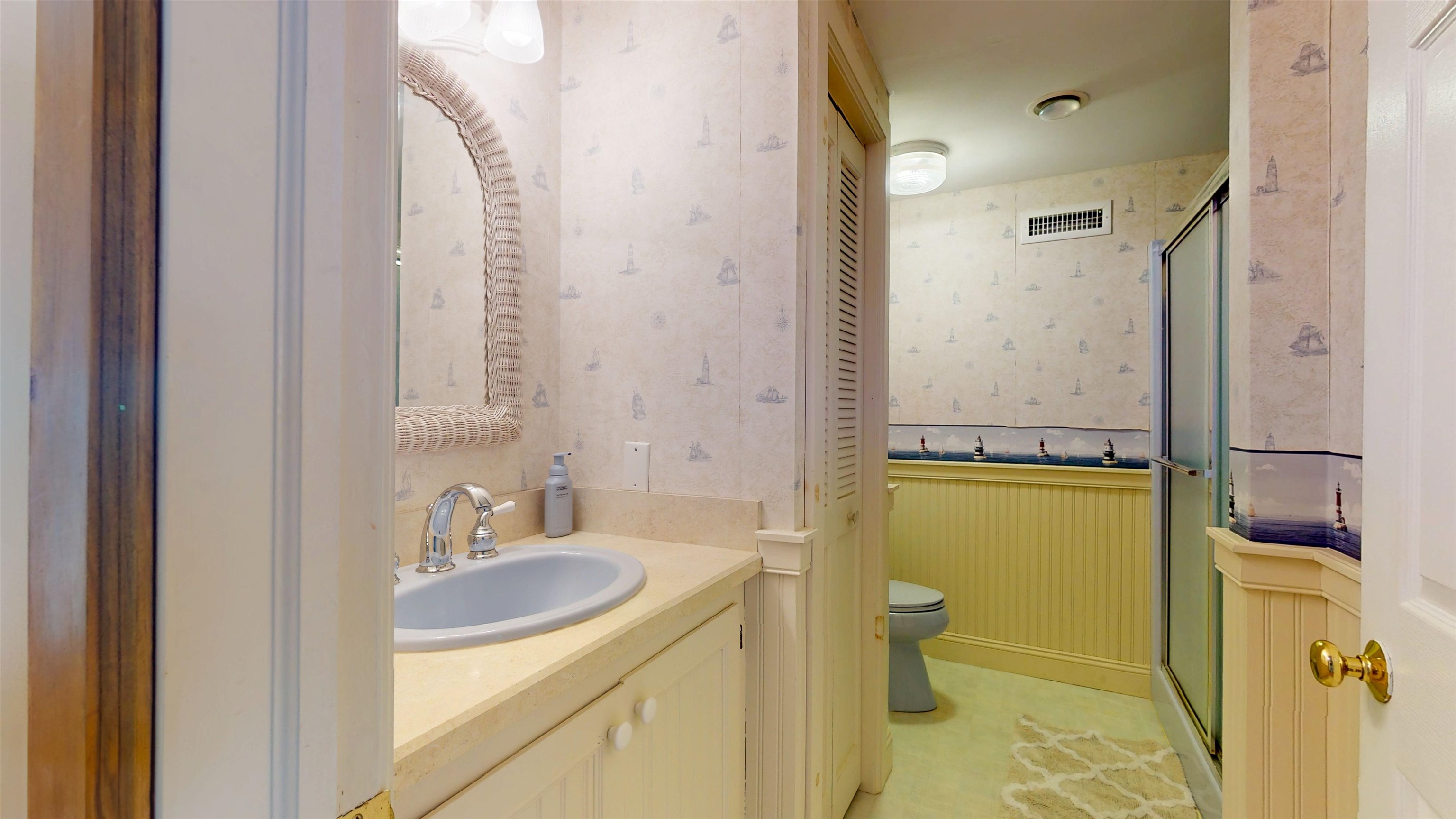 704 W Rio Grande Avenue