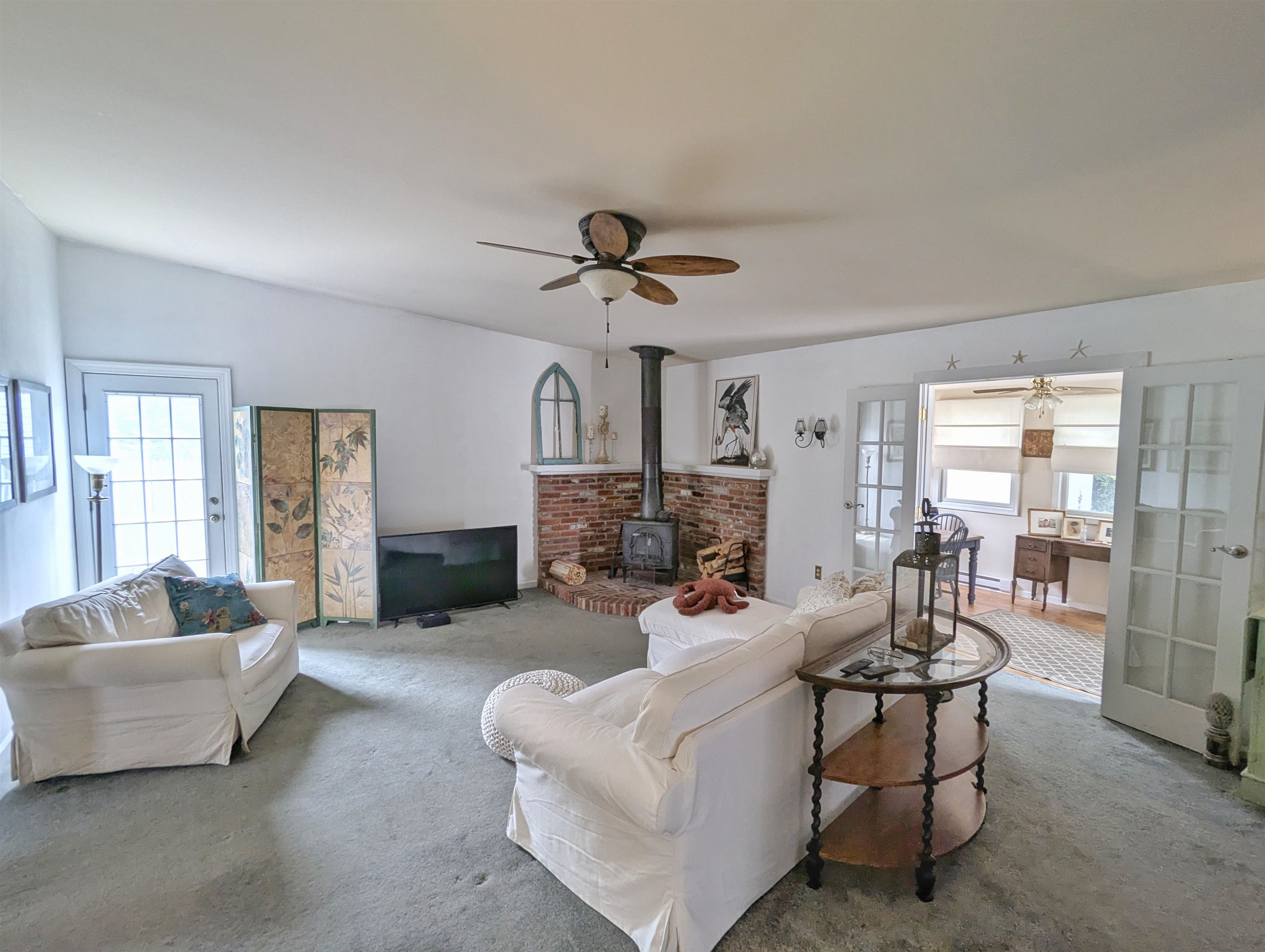 308 Beechwood Drive - Picture 3