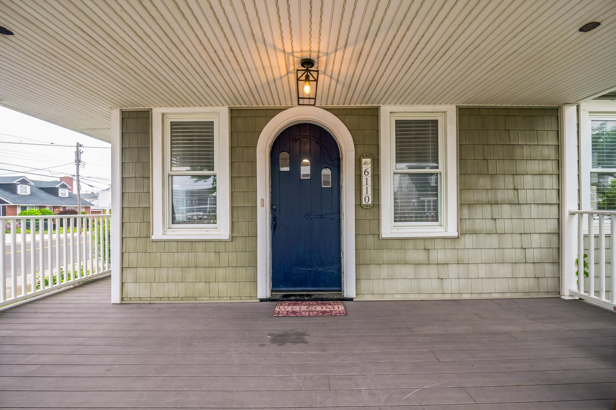 6110 Seaview Avenue - Picture 3