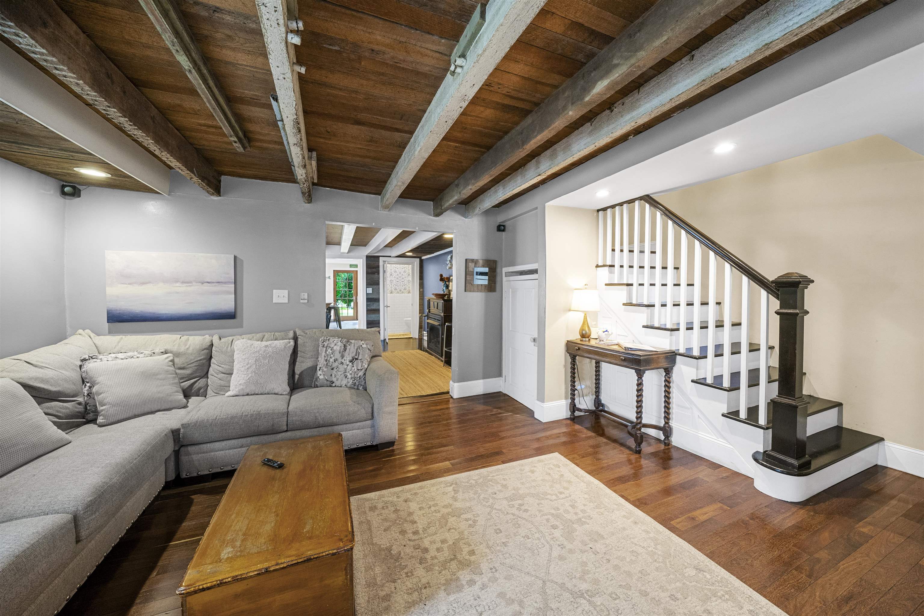828 Corgie Street - Picture 3