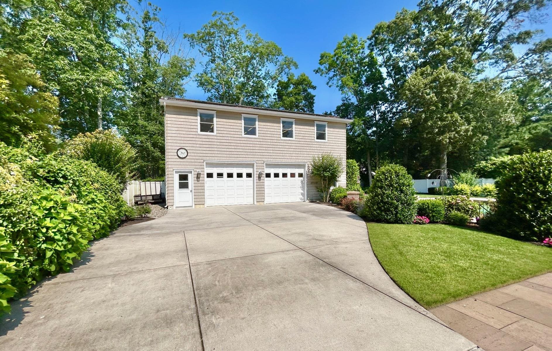 9 Domi Drive