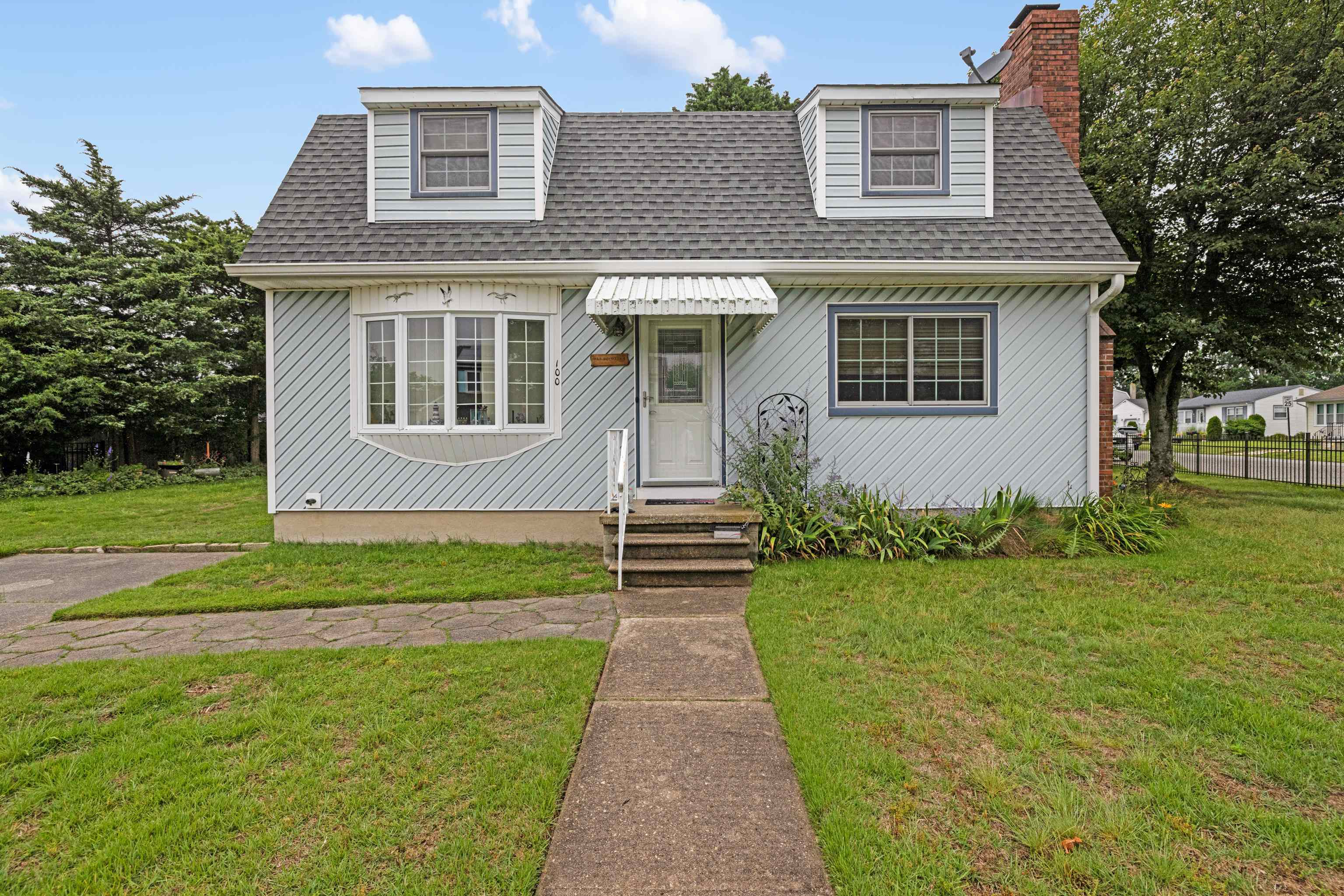 100 Oakdale Avenue - Picture 2