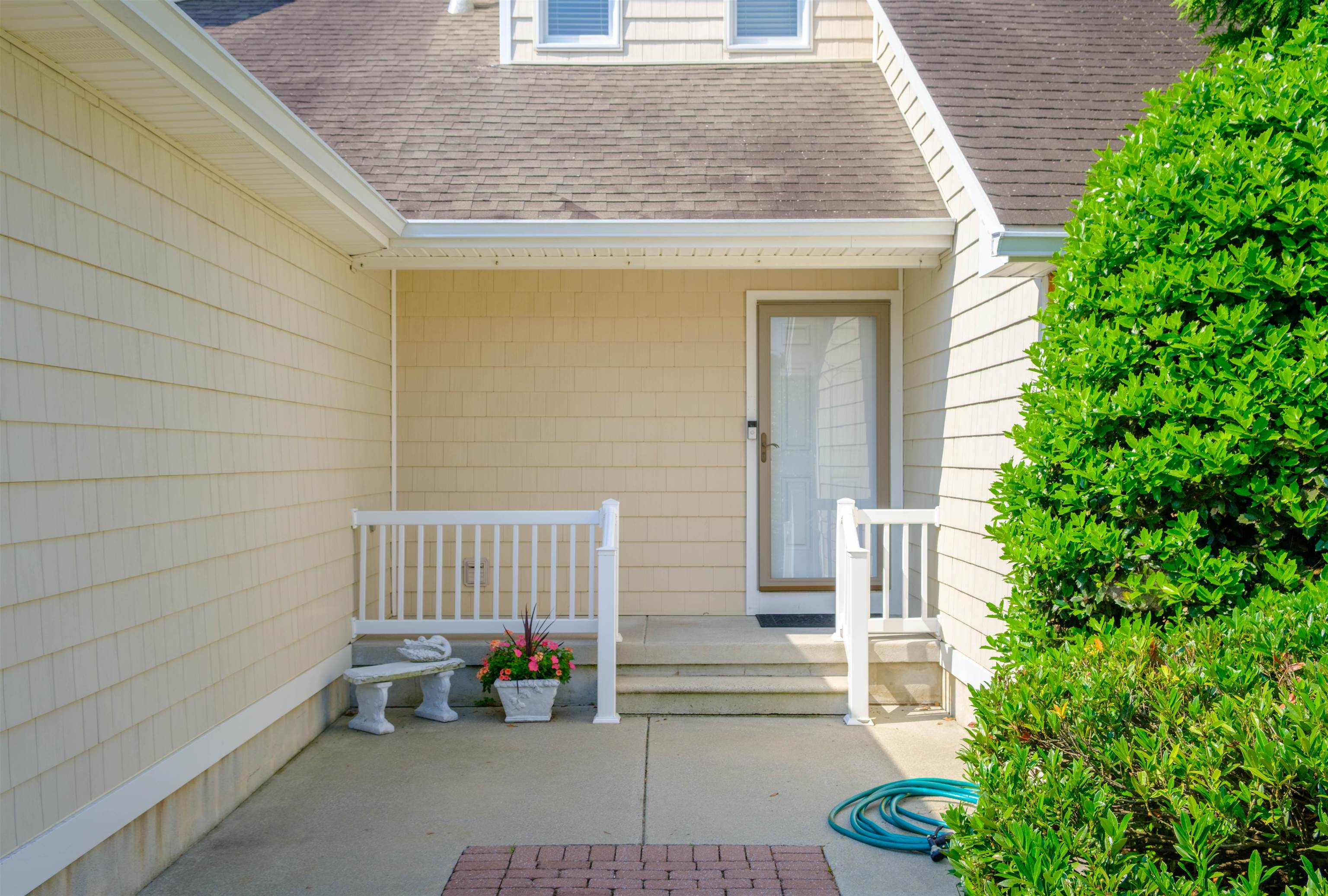 332 Portsmouth Road
