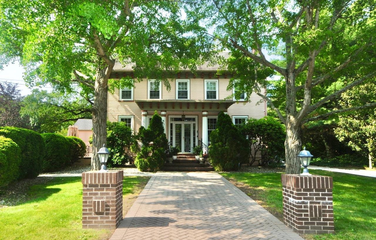 9087 Highland Street - Picture 1