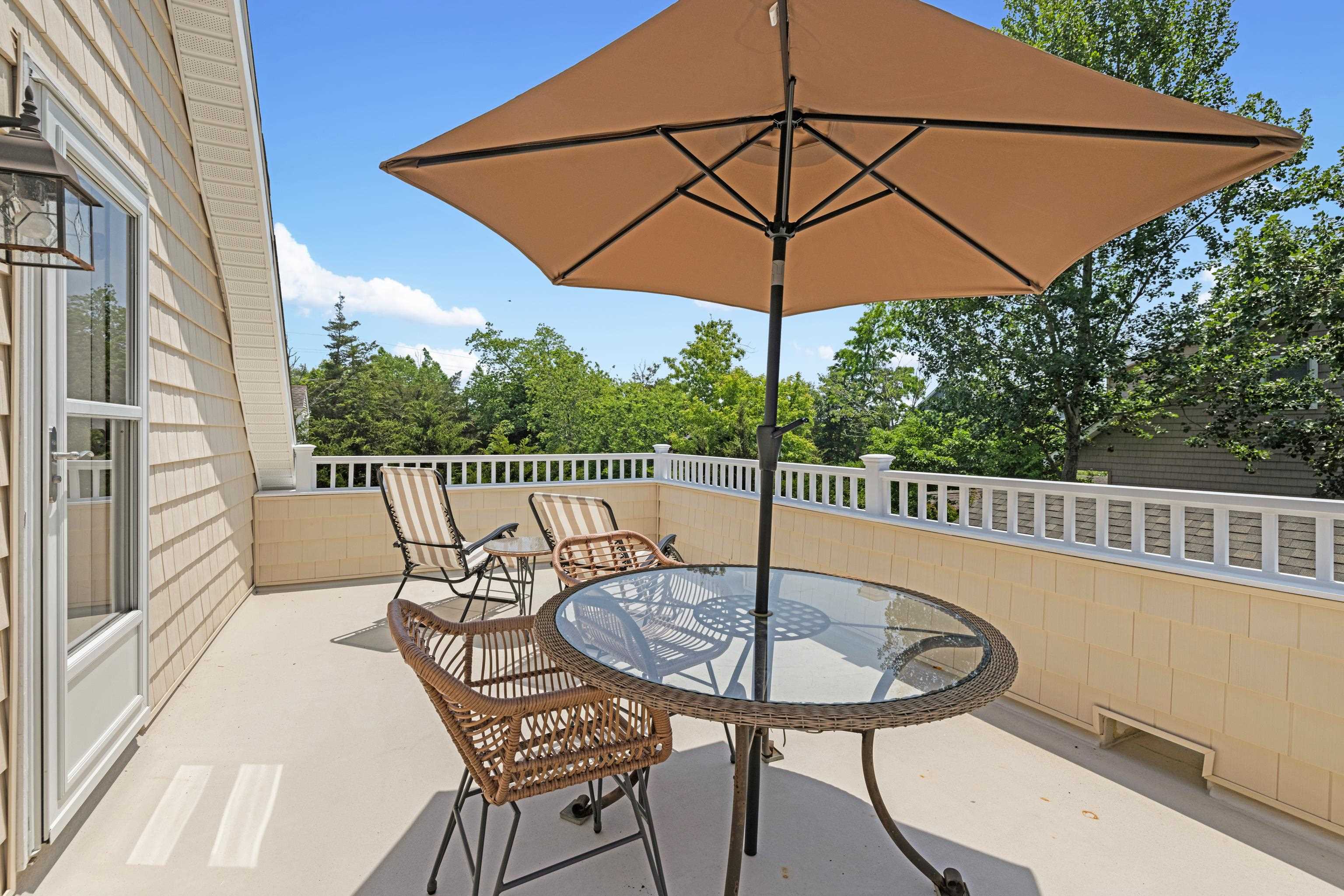 735 Maple Avenue - Picture 26