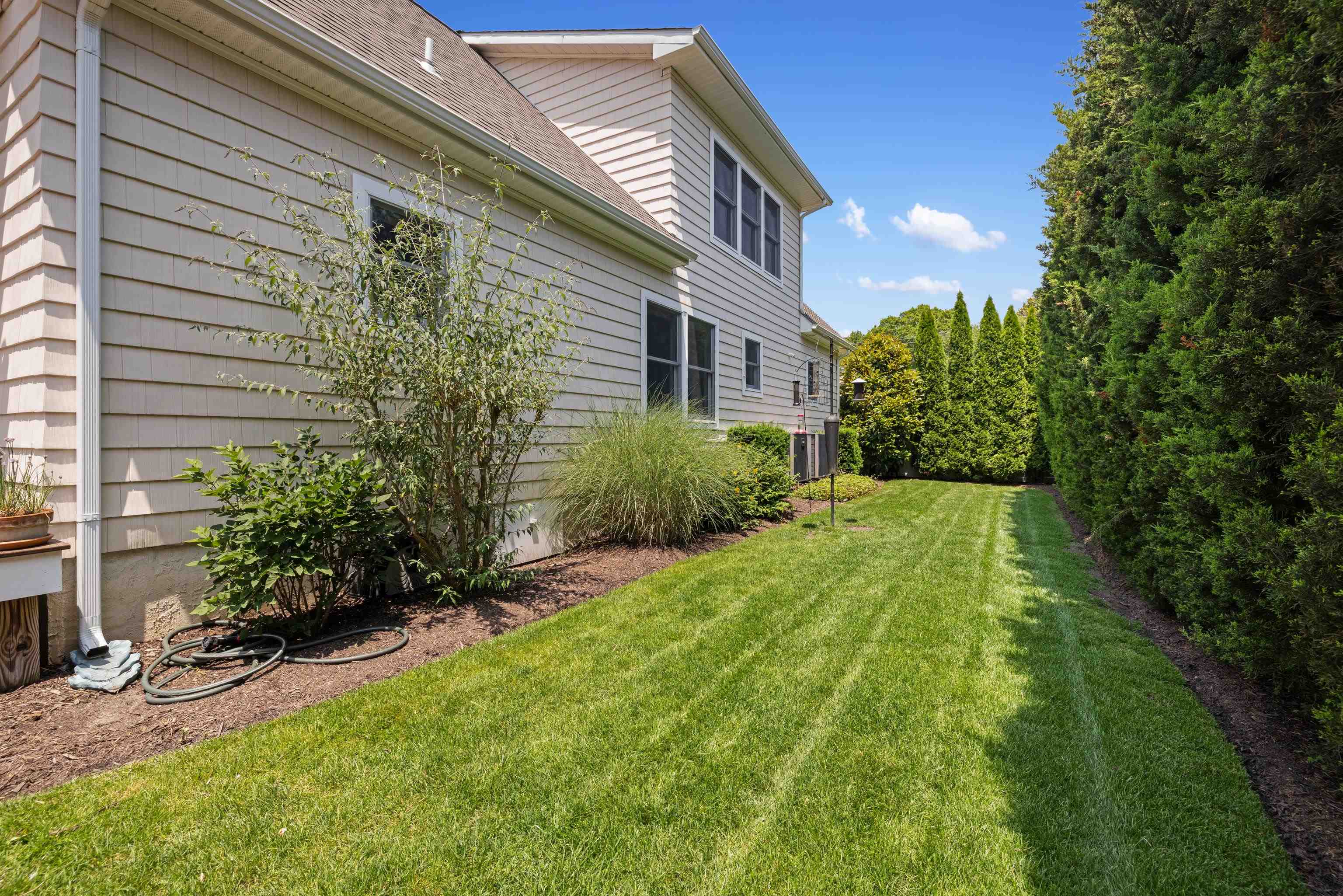 735 Maple Avenue - Picture 30