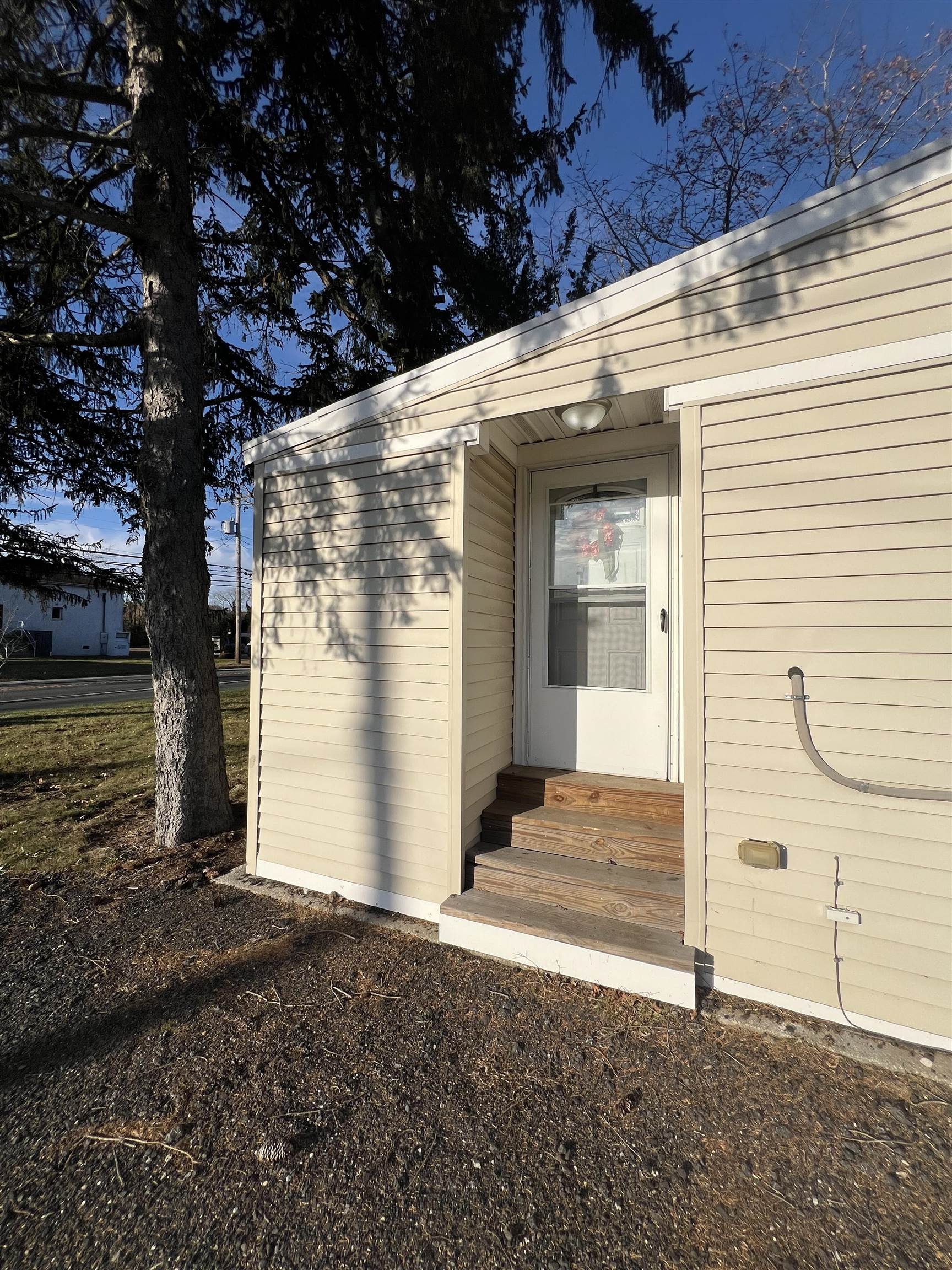 1706 Rt 9 South - Picture 1