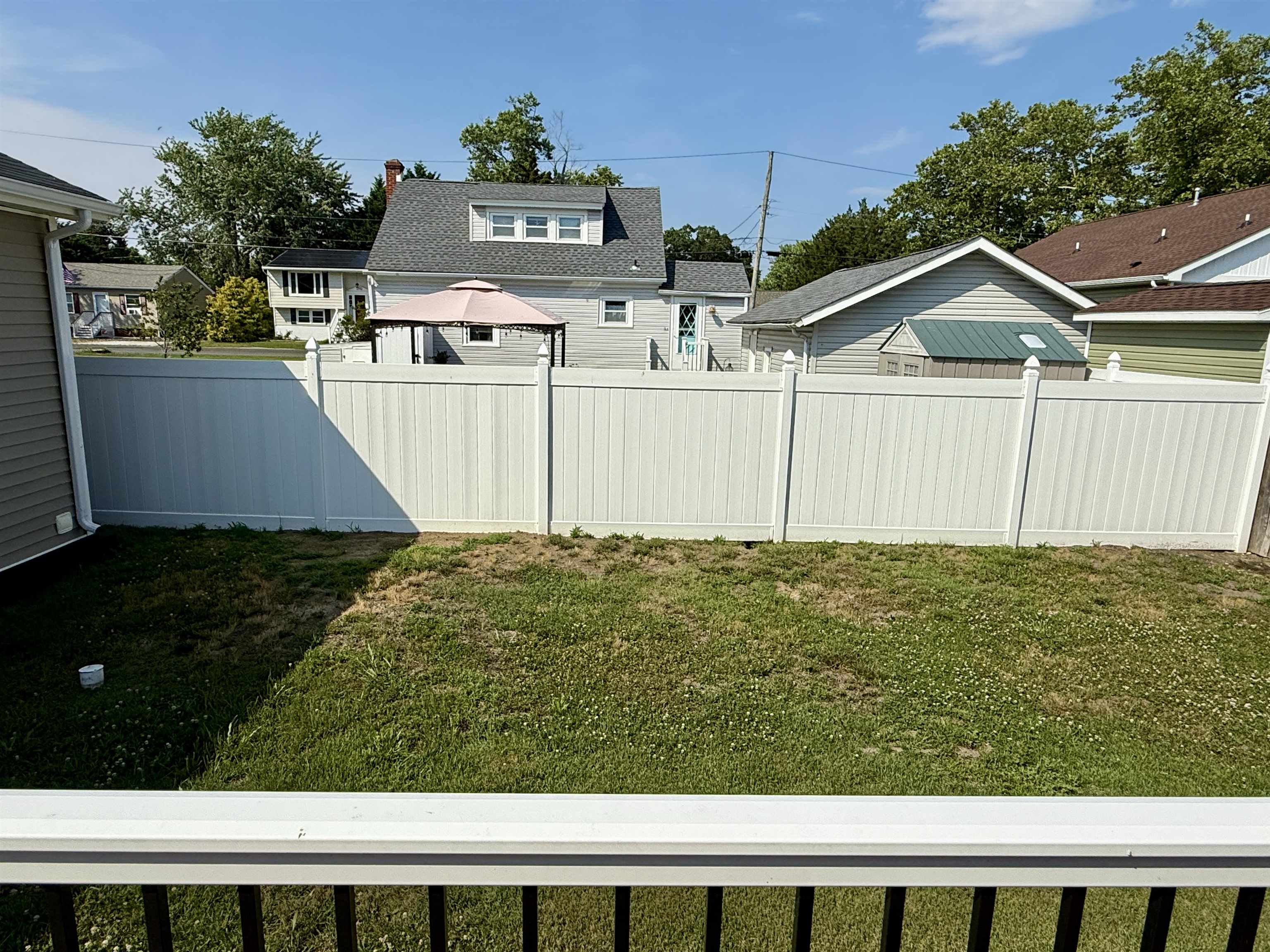 8 Geneva Avenue - Picture 5