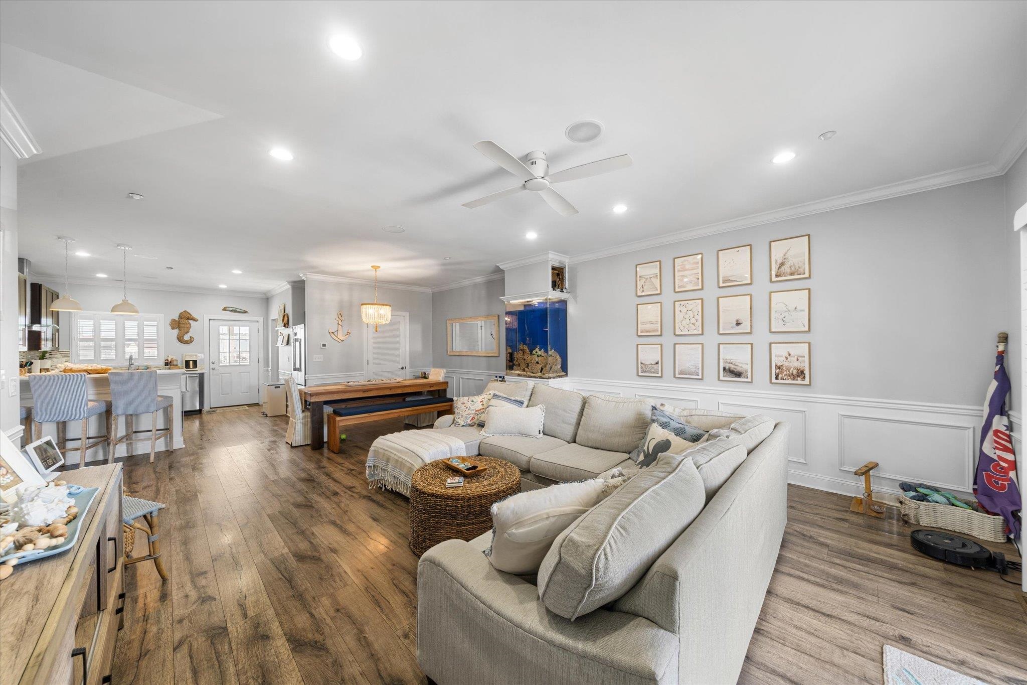 110 W Walnut Avenue