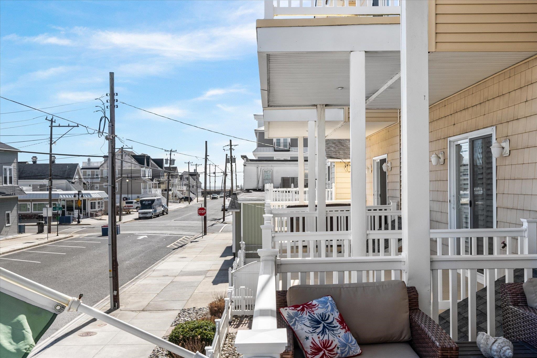 110 W Walnut Avenue