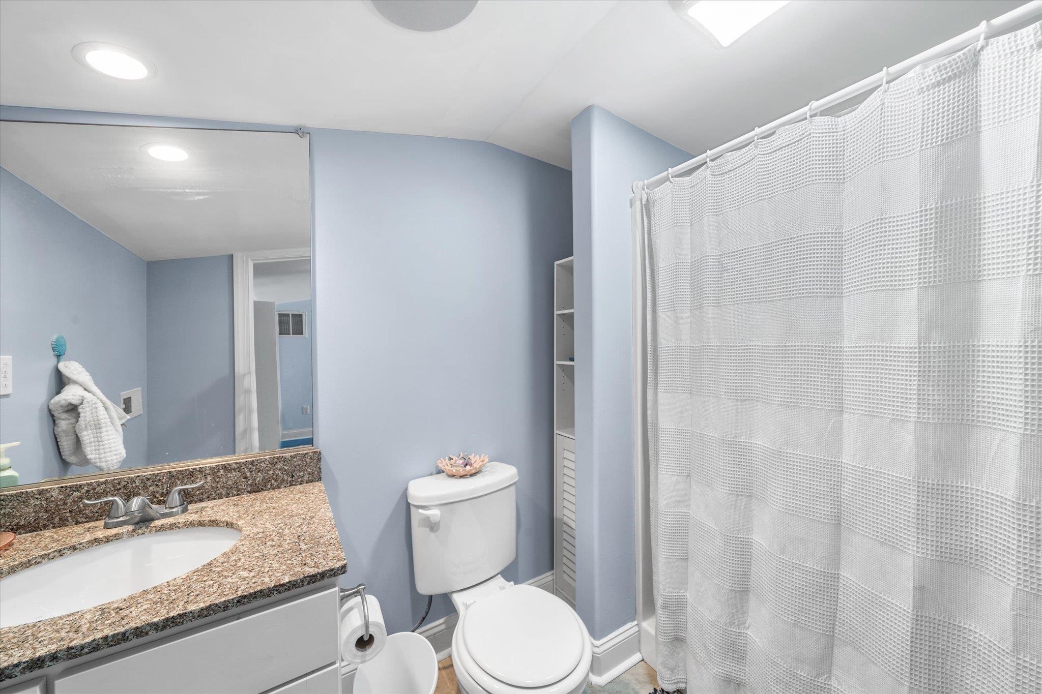 110 W Walnut Avenue