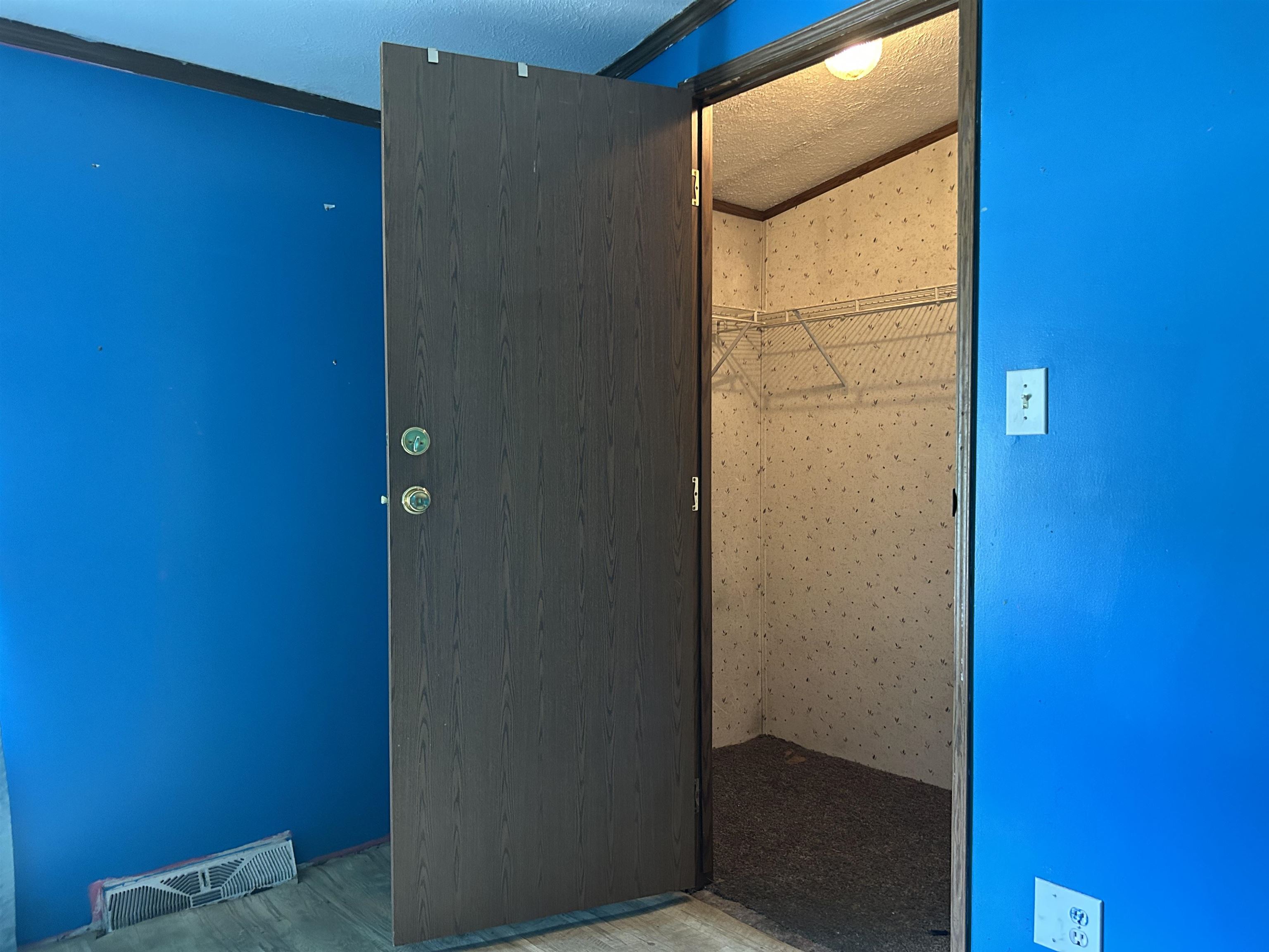 2528 Tilton Road - Picture 16