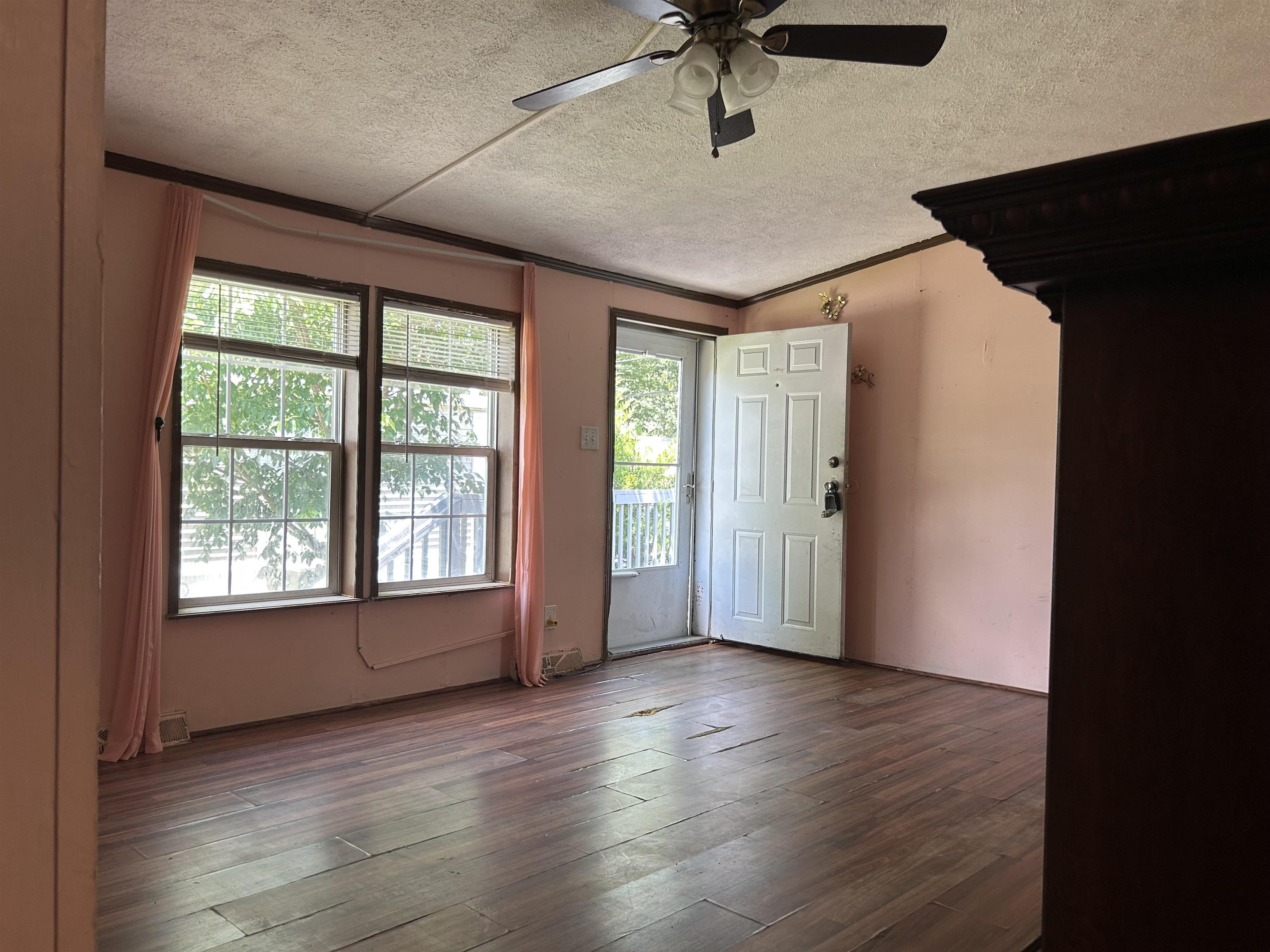 2528 Tilton Road - Picture 3