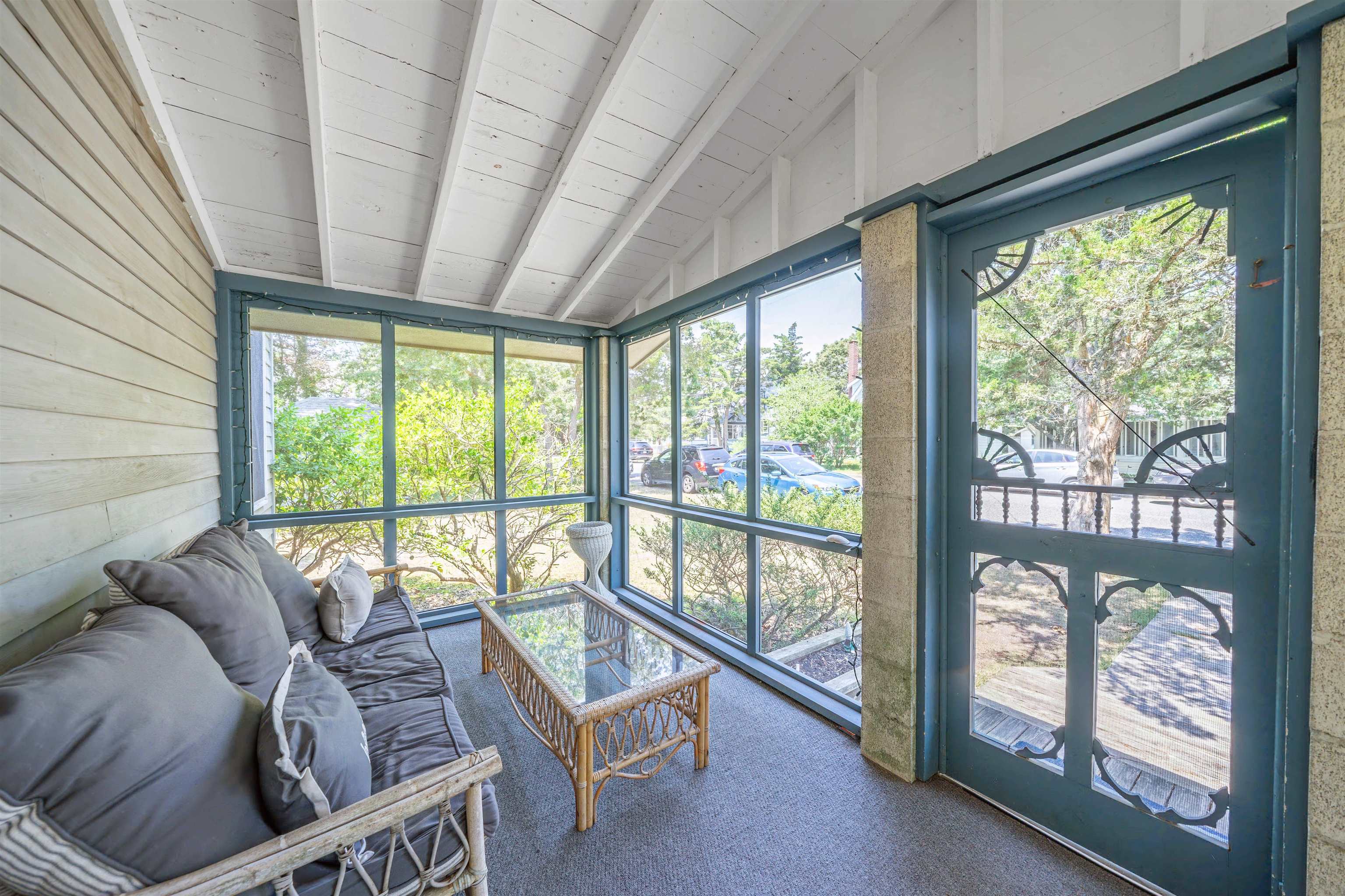 408 Princeton Avenue - Picture 4