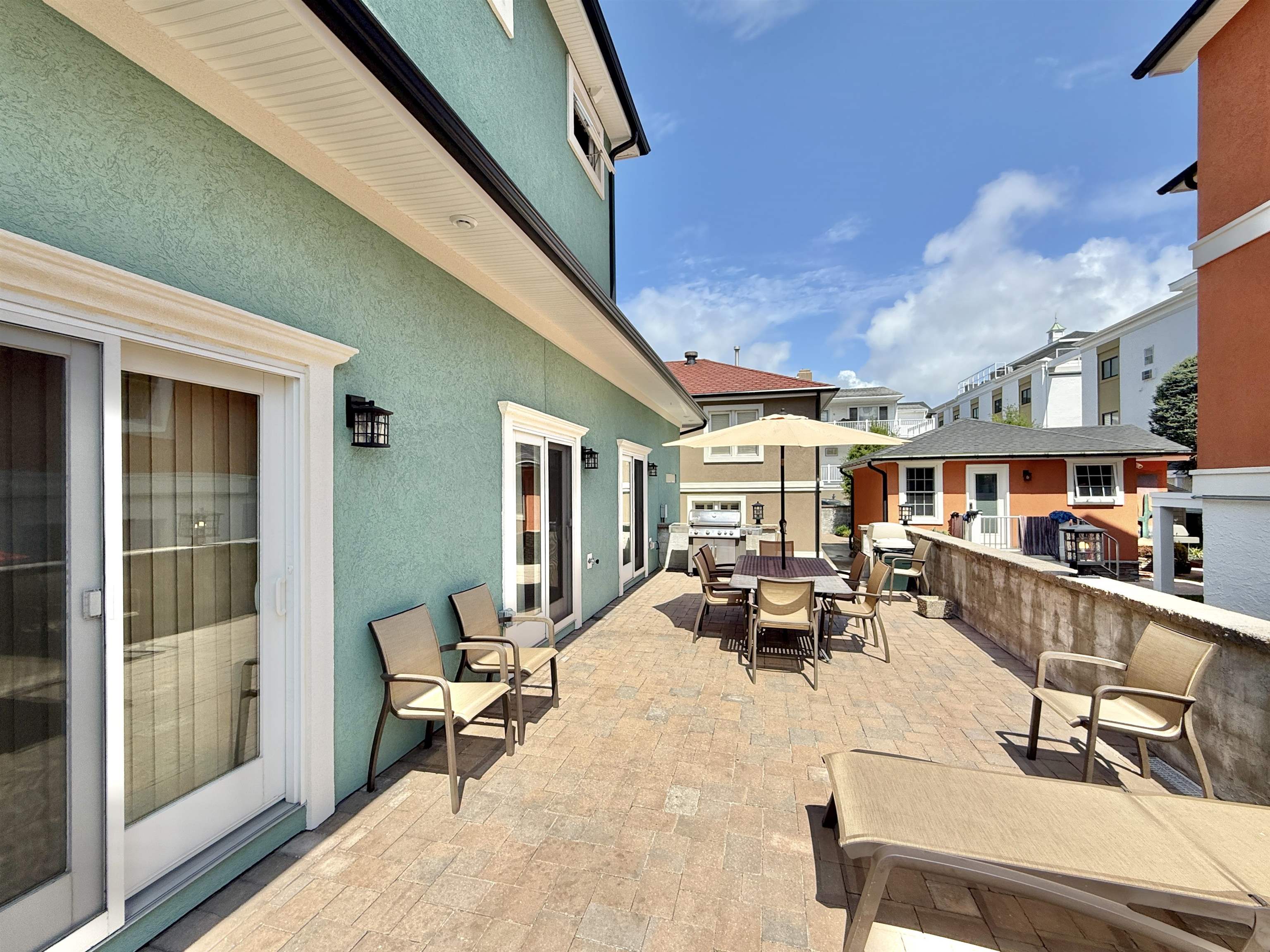 5308 Atlantic Avenue - Picture 4