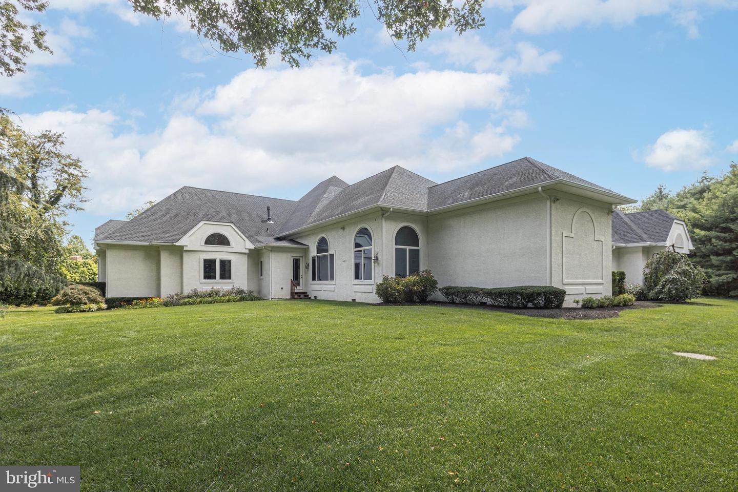415 Bridgeboro Road