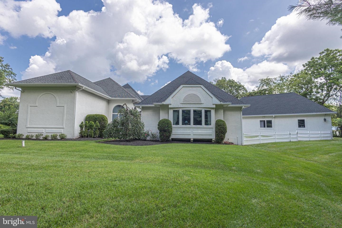 415 Bridgeboro Road