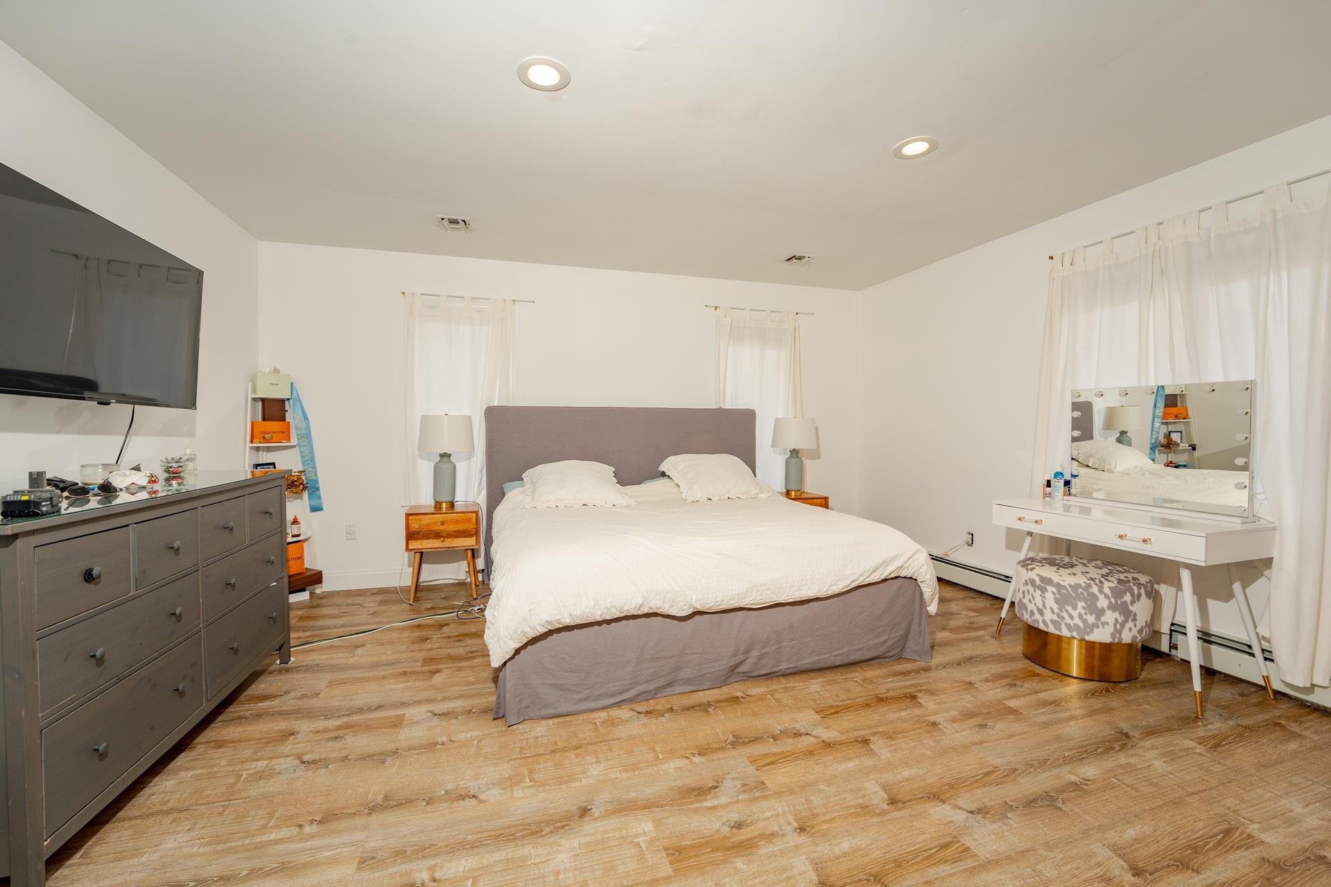 113 W 6th Avenue