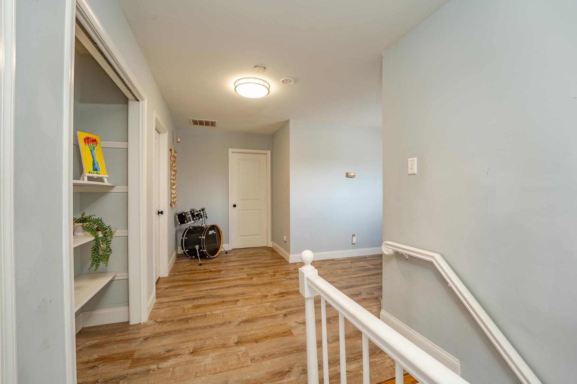 113 W 6th Avenue