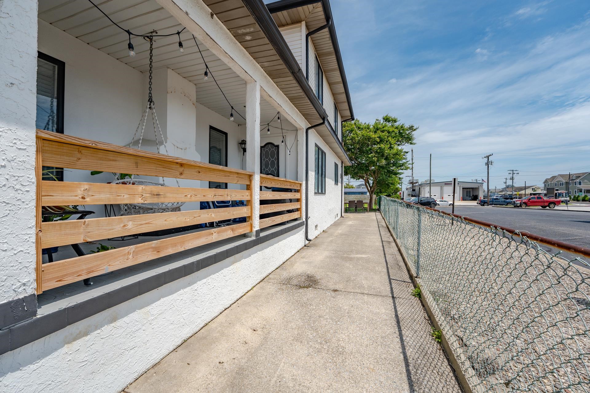 113 W 6th Avenue