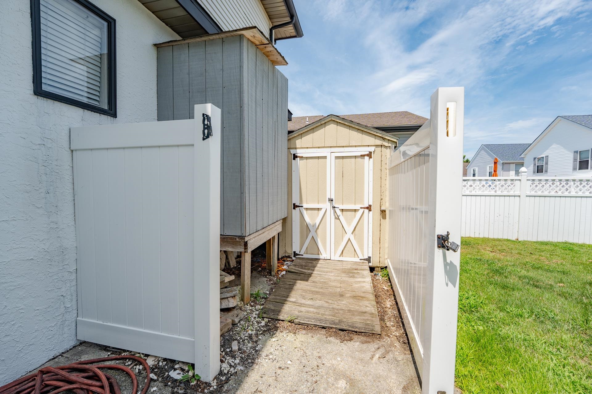 113 W 6th Avenue