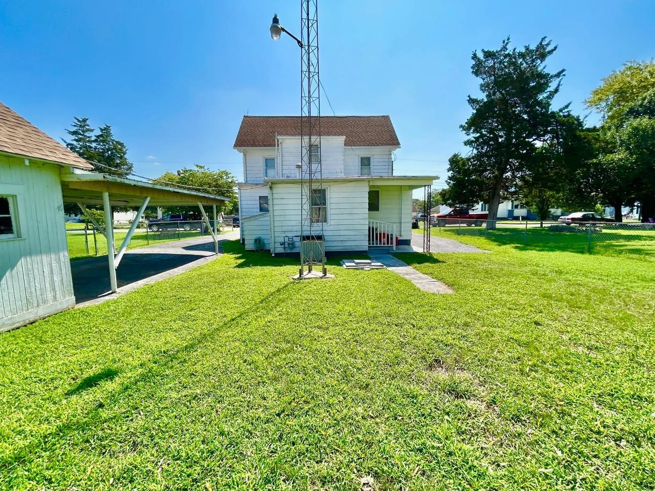 2321 Bacon Street - Picture 4