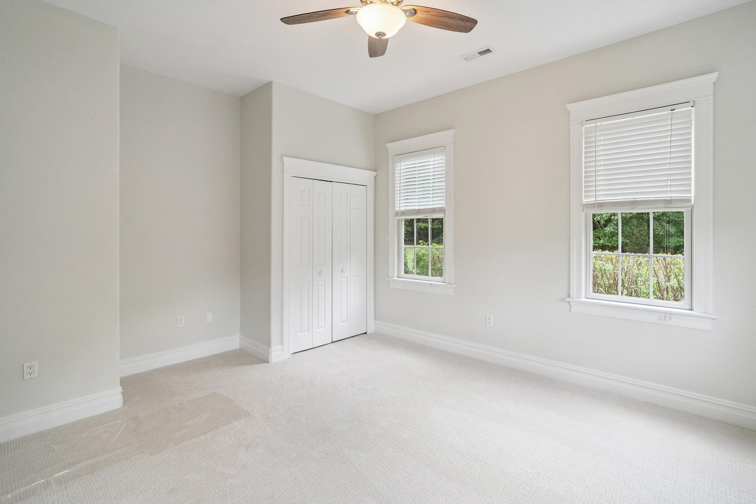 18 Buckthorn Lane