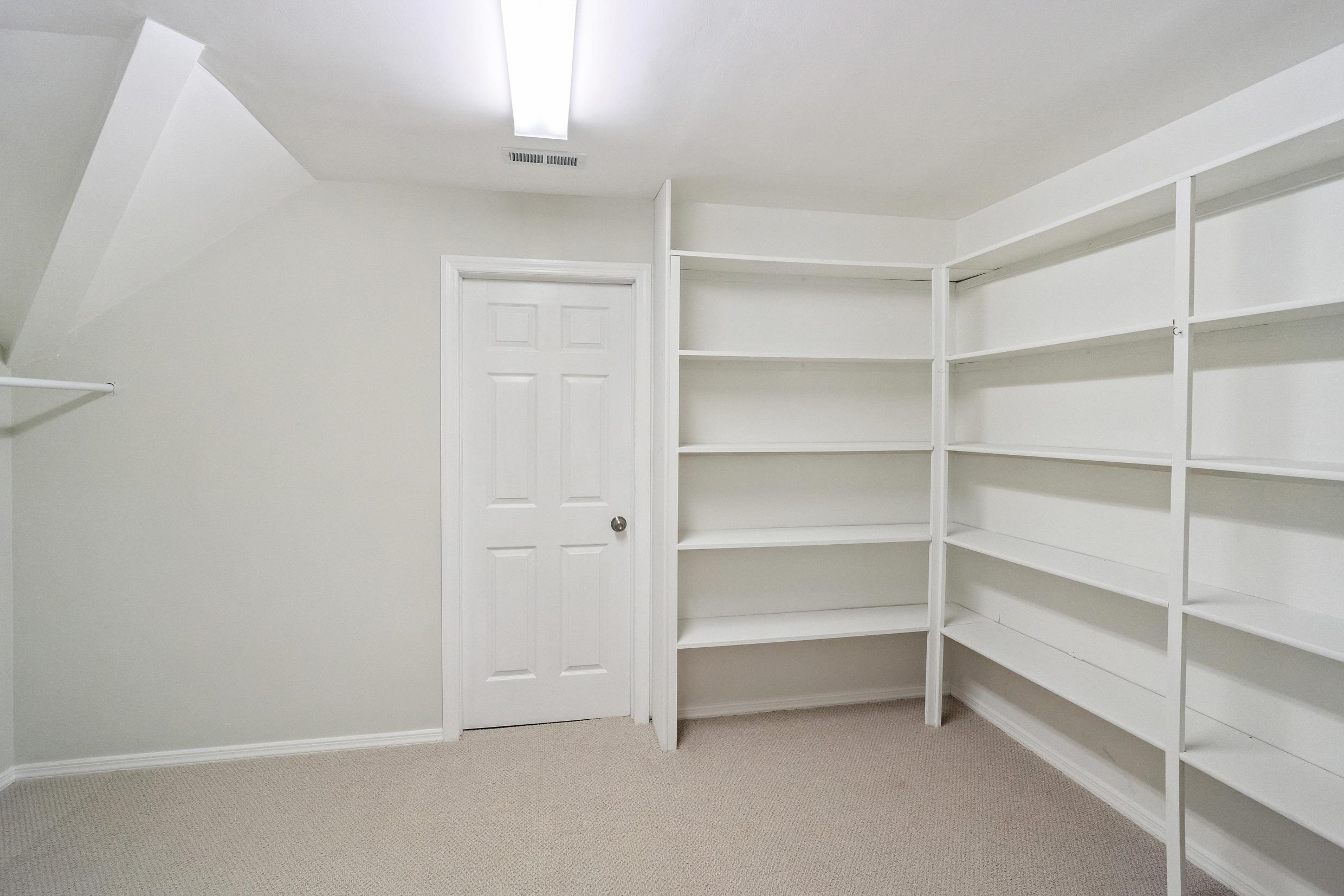 18 Buckthorn Lane