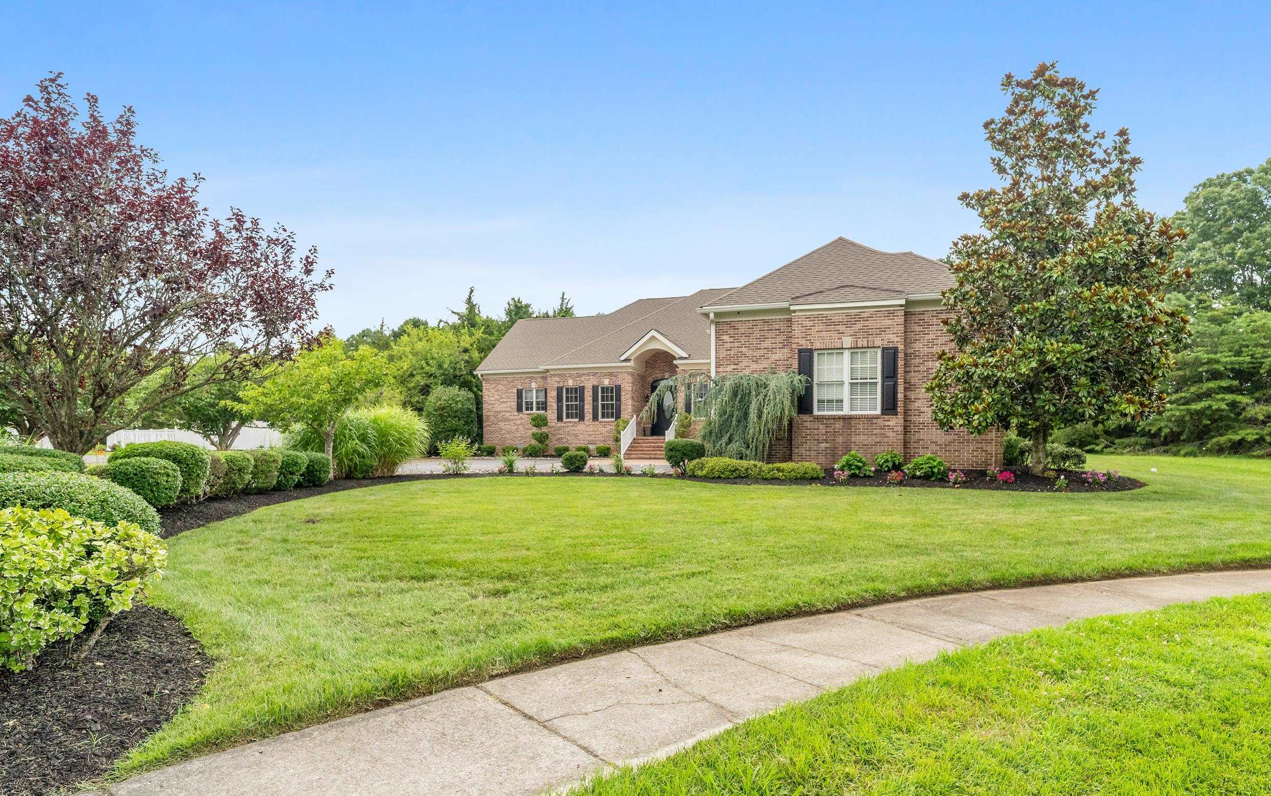 18 Buckthorn Lane